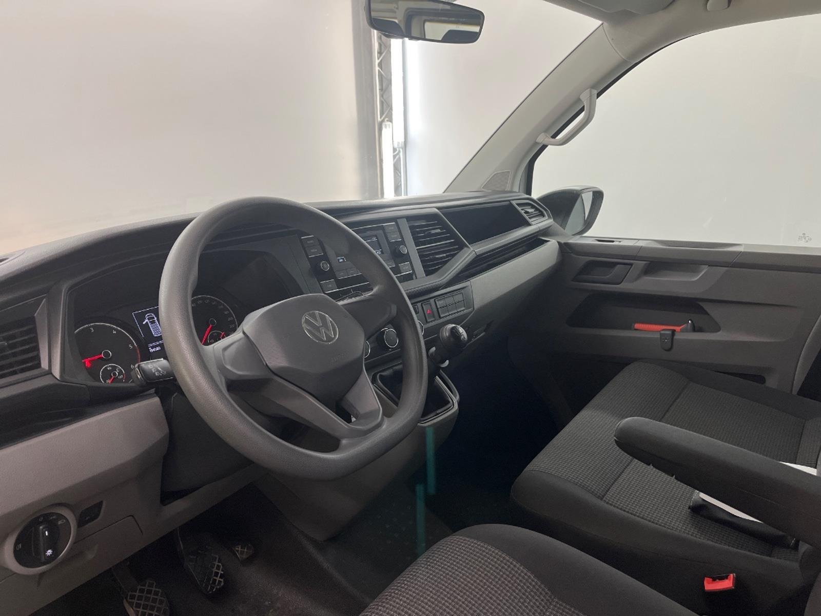 Volkswagen Transporter Kombi 2.0 TDI L2H1 Personenbus | 2023 | 194.580 km | T073PV | NAP: Logisch