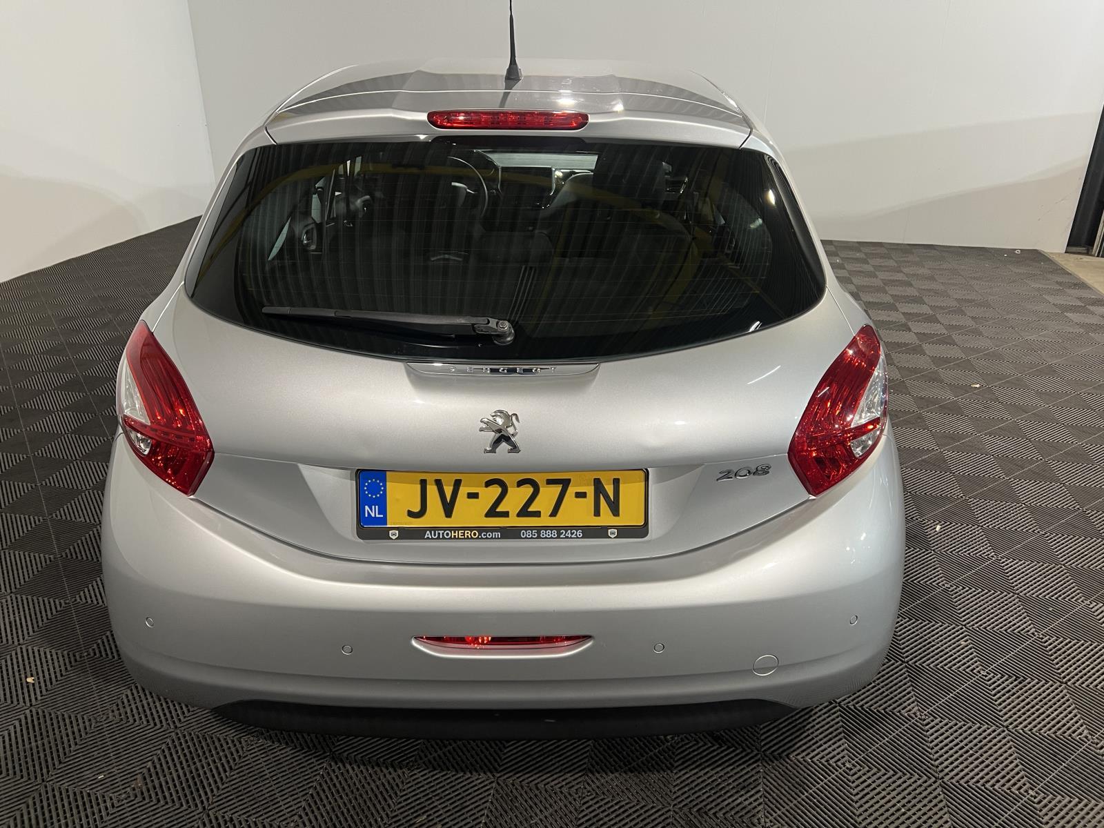 Peugeot | 208 | 1.2 VTi Allure | 2015 | 146,433 km | JV227N | No rating