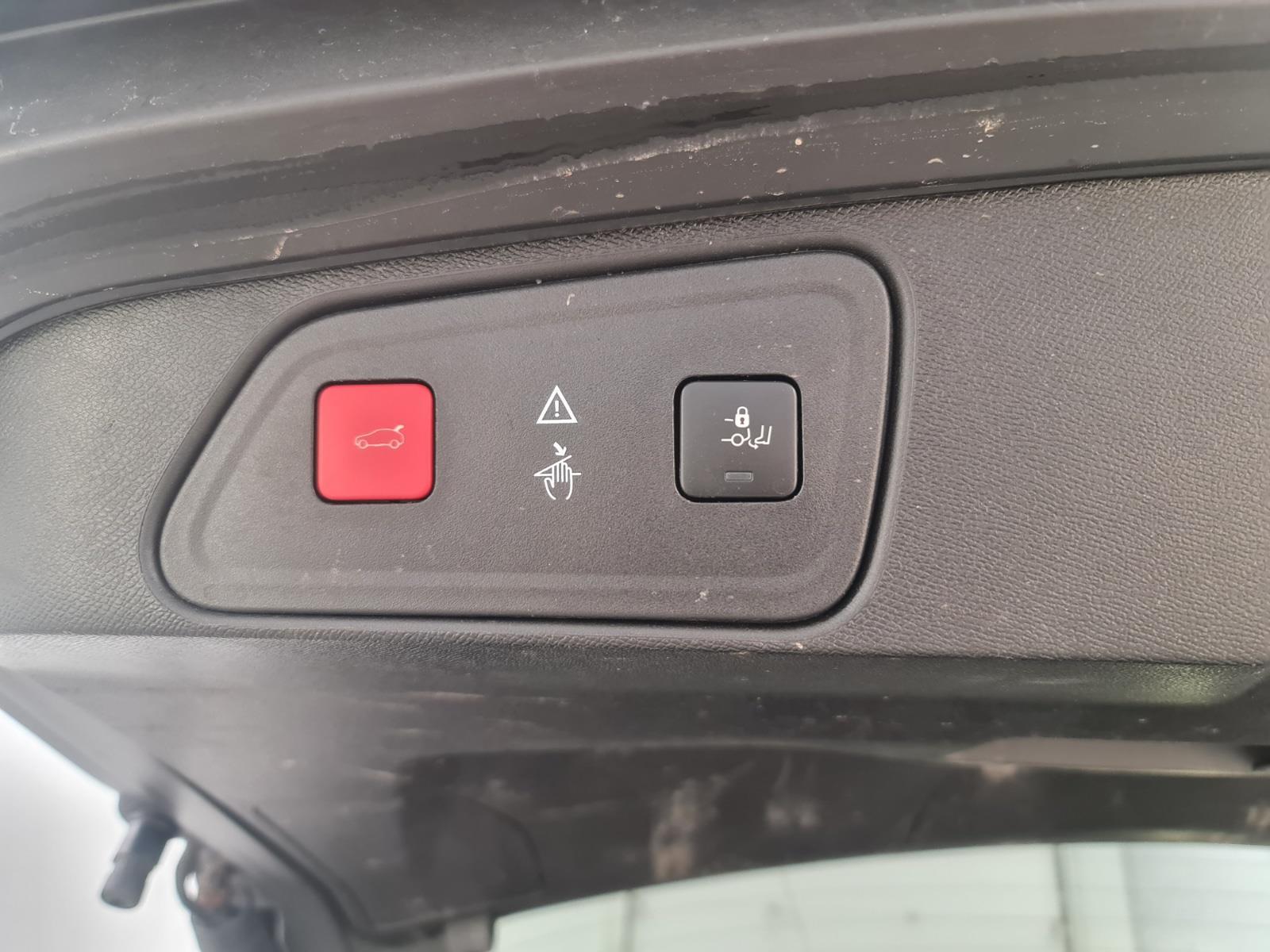 Peugeot 3008 1.2 PureTech Blue Lease Premium | 2019 | 126.871 km | Automaat | G437JK | NAP: Logisch