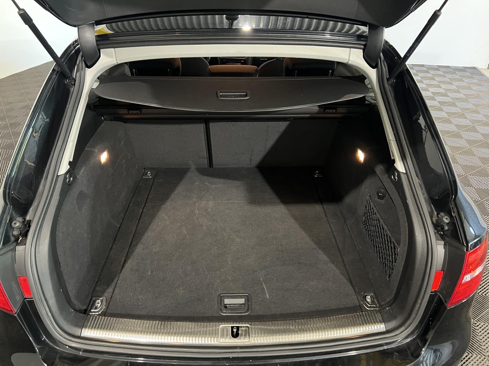 Audi | A4 Avant | 1.8 TFSI Business Edition | 2013 | 258.979 km | 1KST85 | Logisch