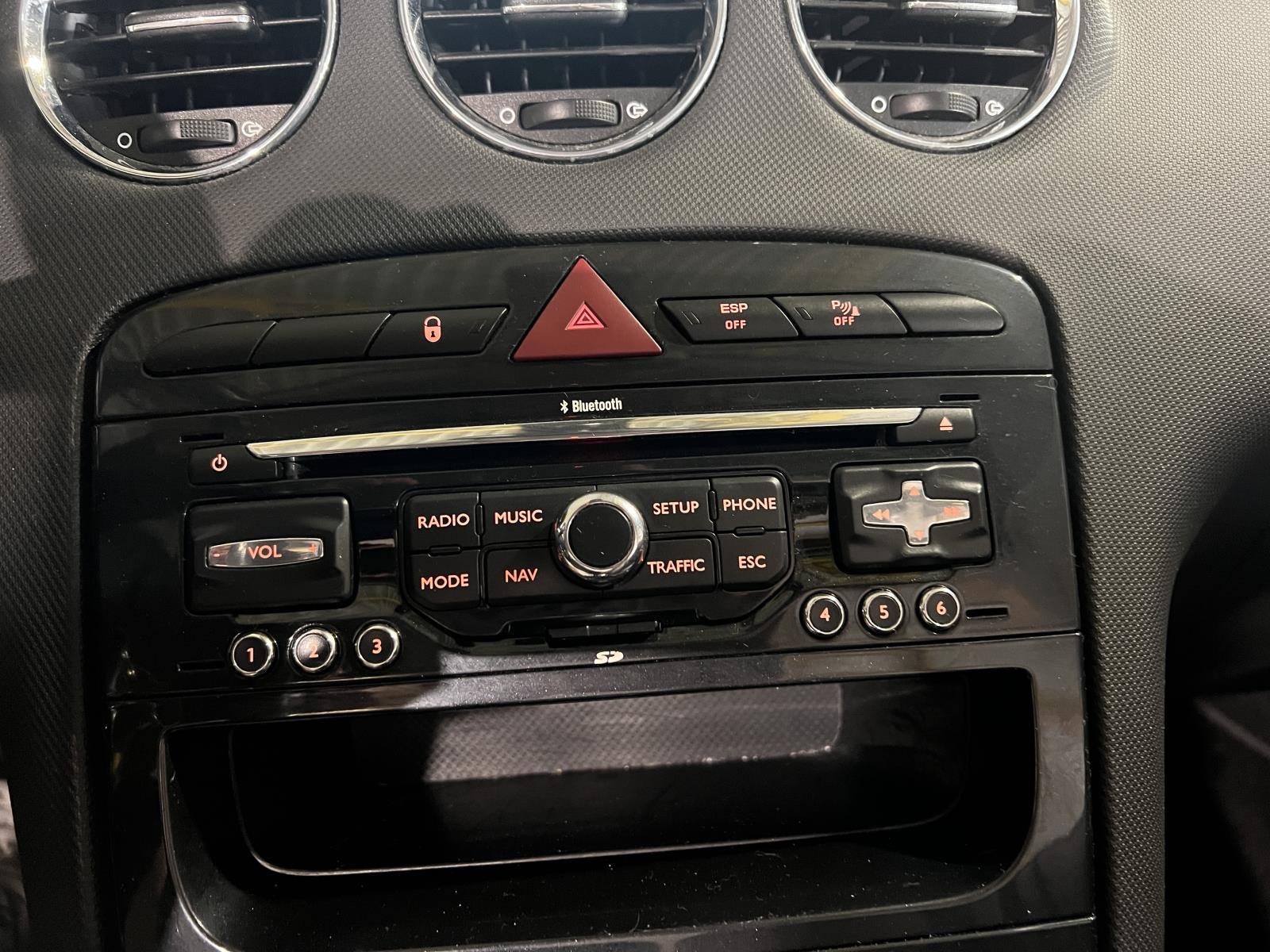 Peugeot | 308 CC | 1.6 THP Premiere | 2010 | 124,842 km | 25KRR1 | Logical