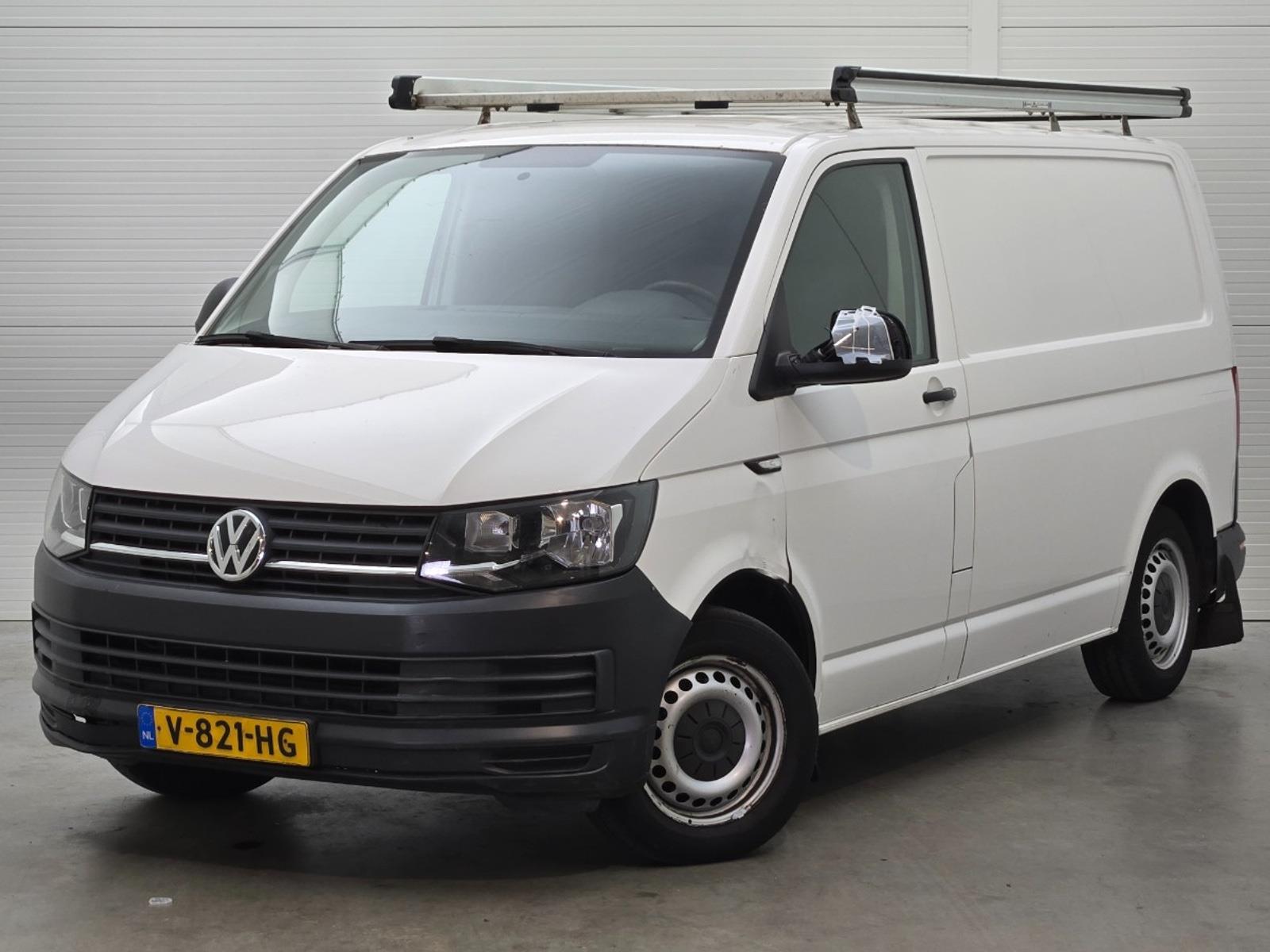Volkswagen Transporter 2.0 TDI L1H1 Economy | 2017 | 195,324 km | V821HG | NAP: Logical