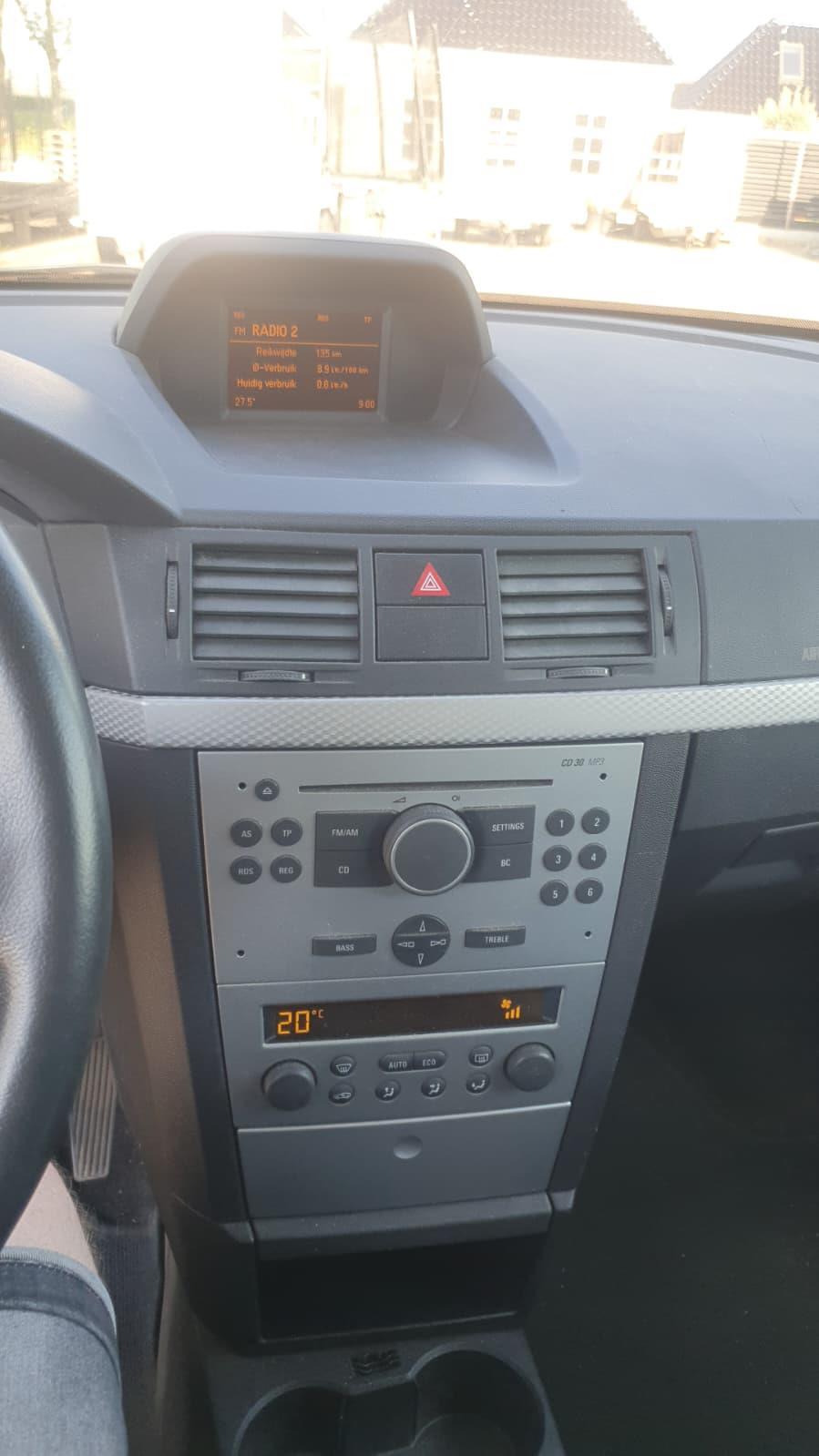 Opel | Meriva | 1.6-16V Cosmo | 2010 | 127,213 km | 13KXN8 | Logical