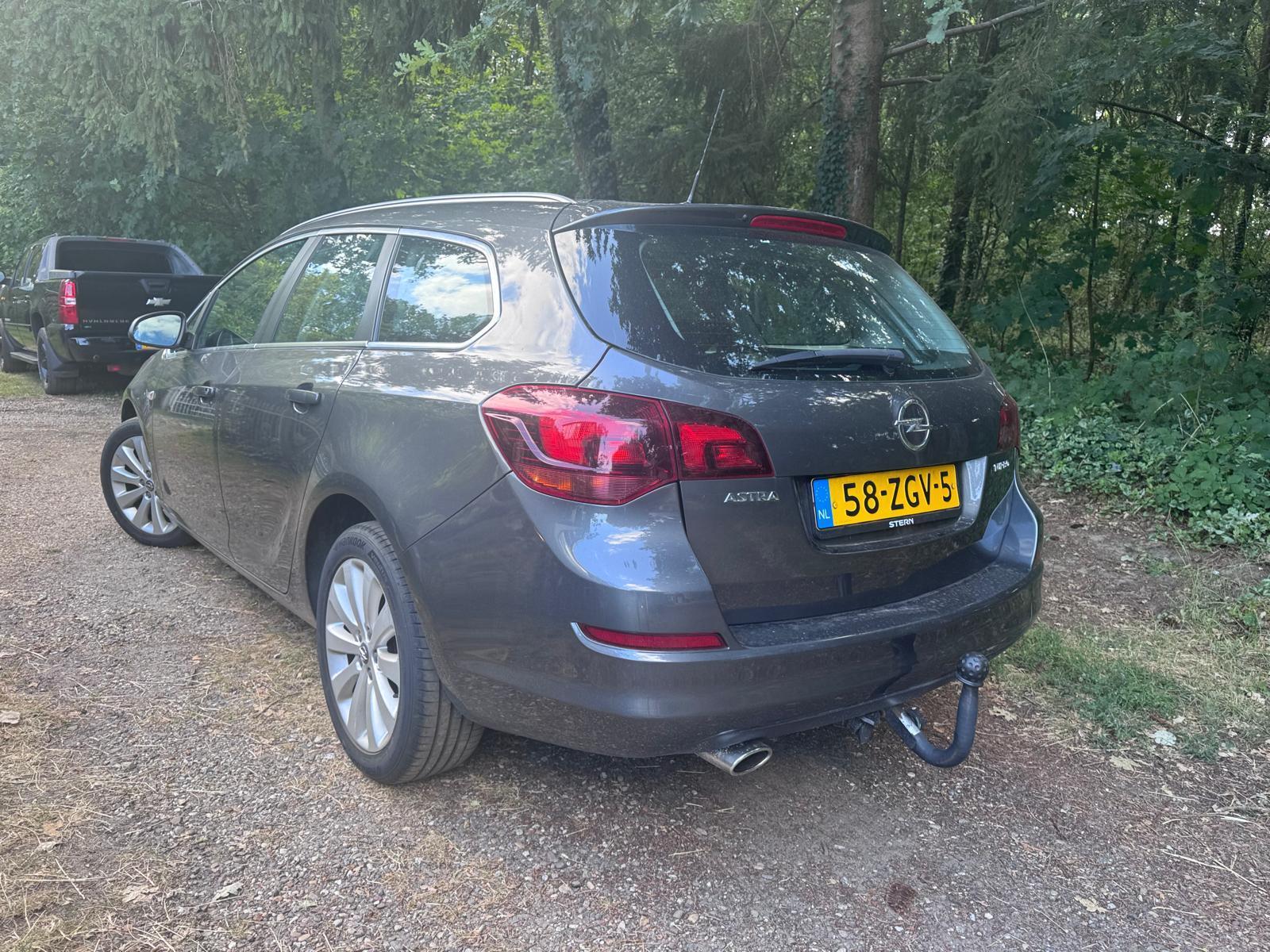 Opel Astra Sports Tourer 1.4 Turbo Cosmo | 2012 | 268,554 km | 58ZGV5 | NAP: Makes sense