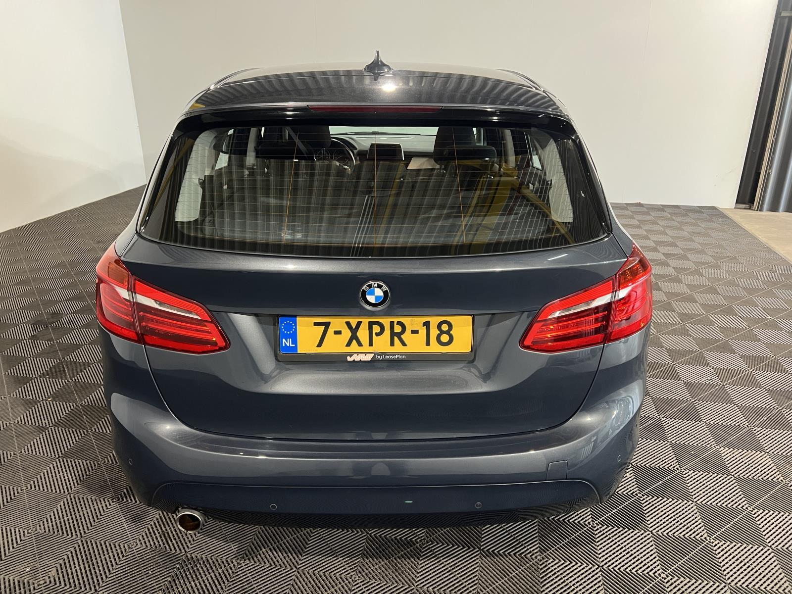 BMW | 2-serie Active Tourer | 218d Executive | 2014 | 294.116 km | 7XPR18 | Logisch
