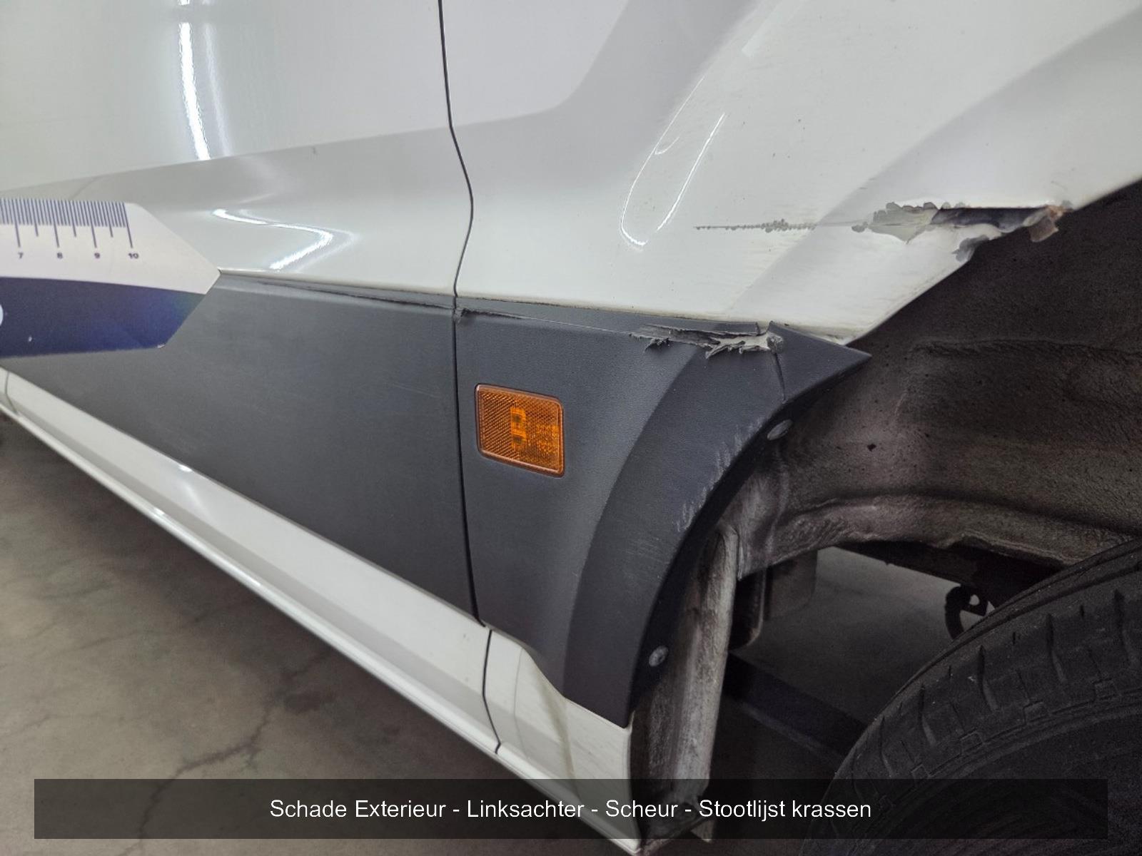 Volkswagen Crafter 35 2.0 TDI L3H3 DC Trendline | 2018 | 181.960 km | Automaat | VZB58F | NAP: Geen oordeel