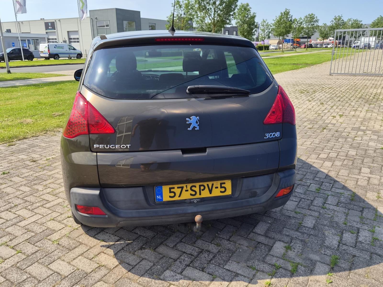 Peugeot | 3008 | 1.6 THP Blue Lease Executive | 2009 | 180,668 km | 57SPV5 | No rating