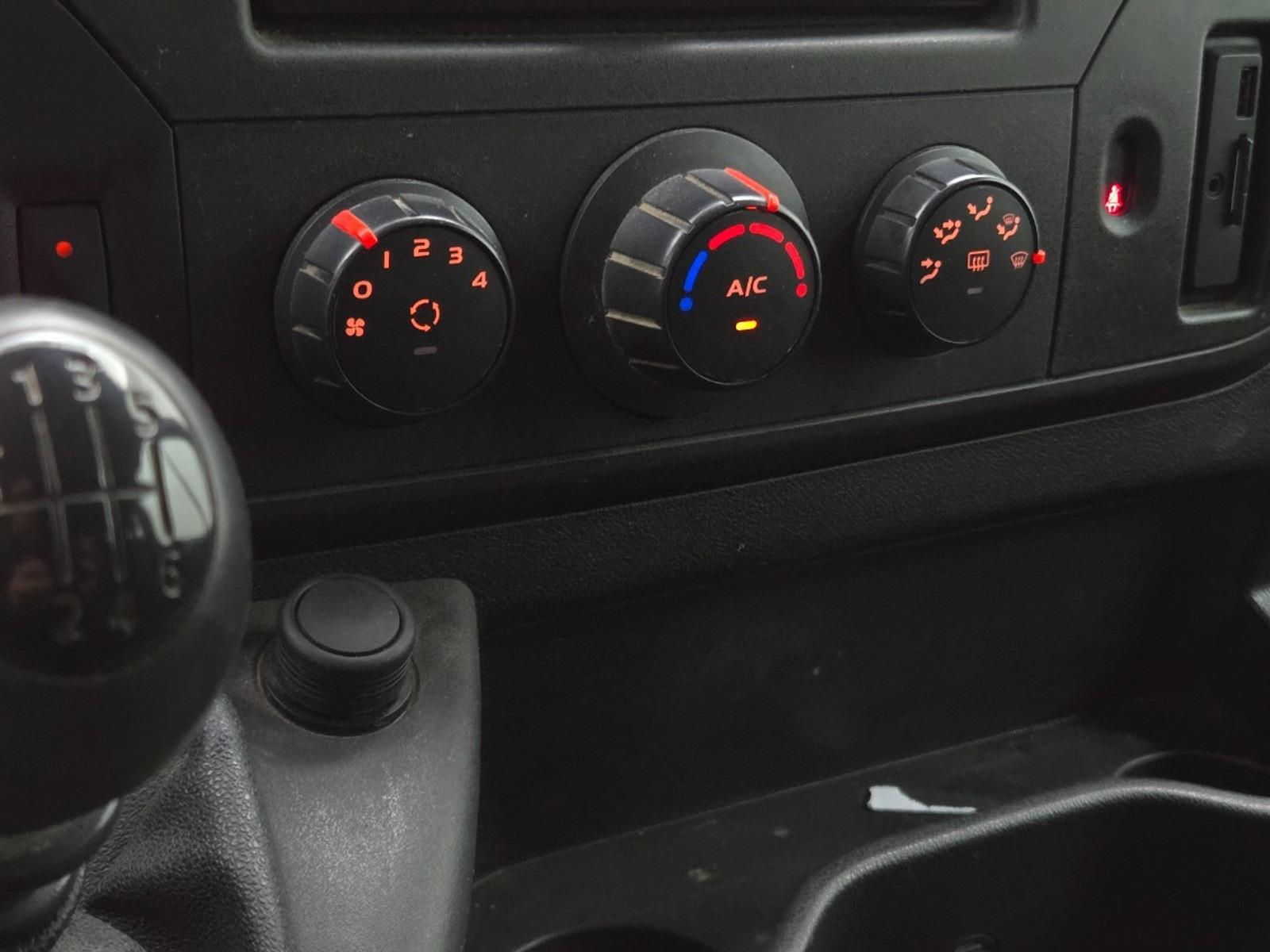 Renault Master T35 2.3 dCi 145 L3H2 EL DC Energy | 2019 | 161,291 km | VXS66K | NAP: No rating