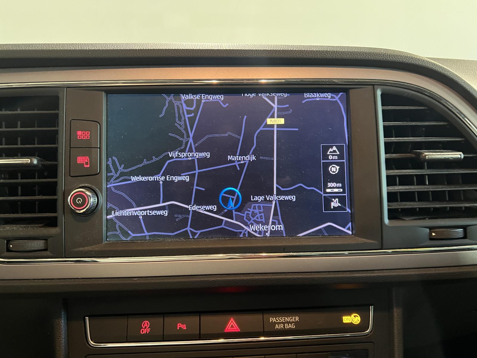 Seat | Leon | 1.6 TDI Style Business Intense | 2018 | 207,610 km | RZ491G | Logical