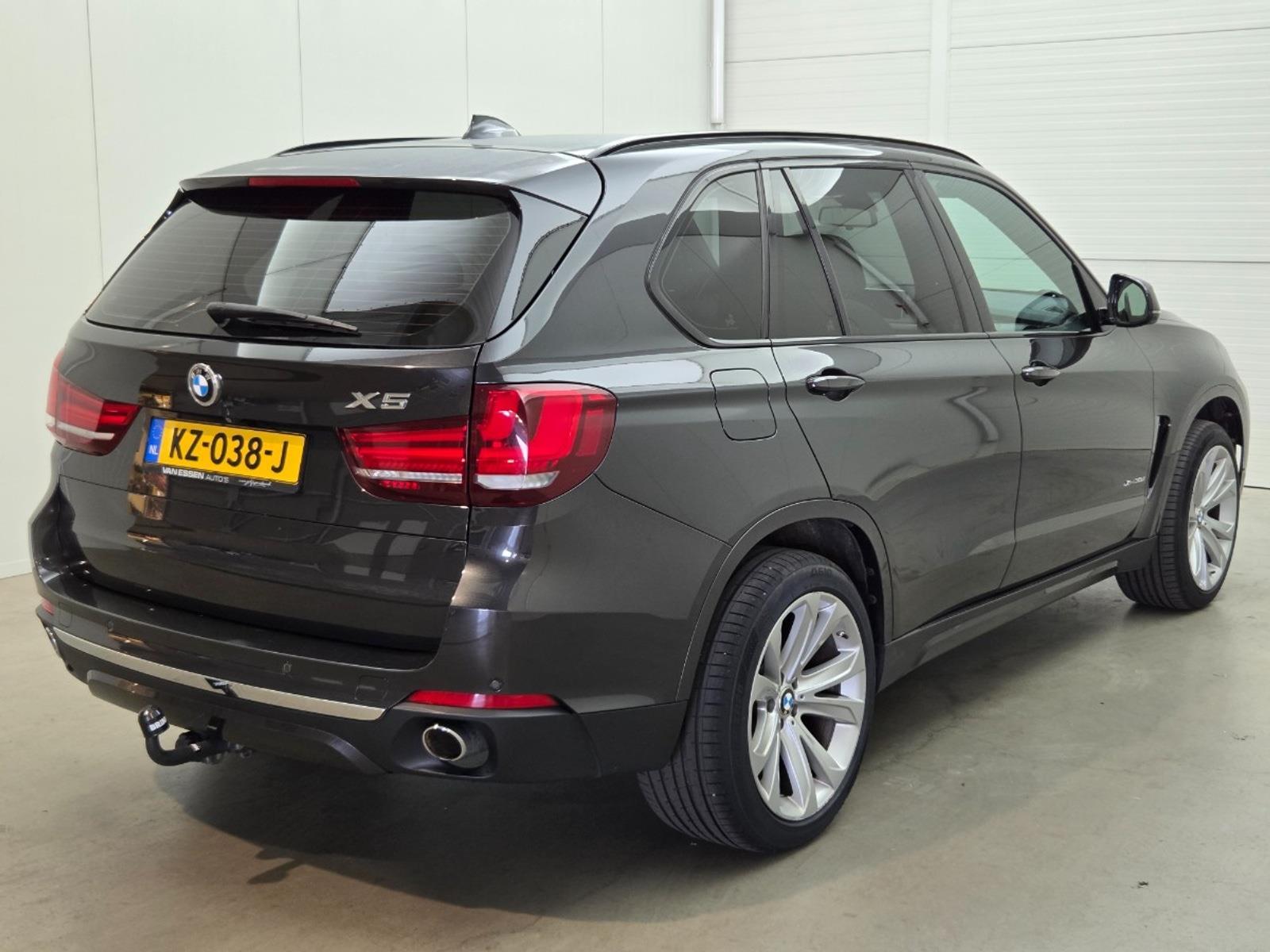 BMW X5 xDrive30d High Executive | 2017 | 205,489 km | Automatic | KZ038J | NAP: Makes sense
