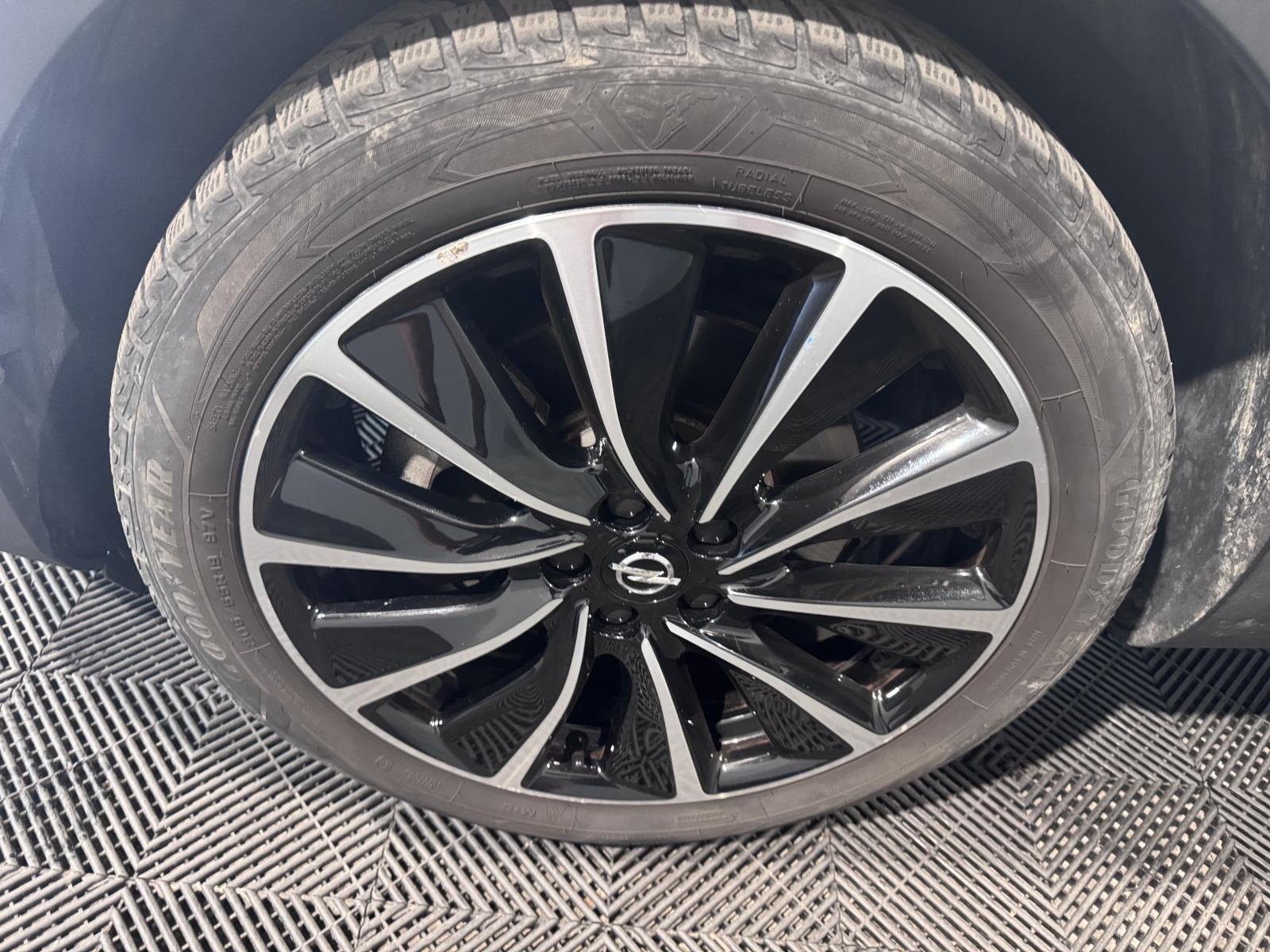 Opel | Grandland X | 1.6 Turbo Hybrid4 Ultimate | 2021 | 188.683 km | L243XH | Logisch