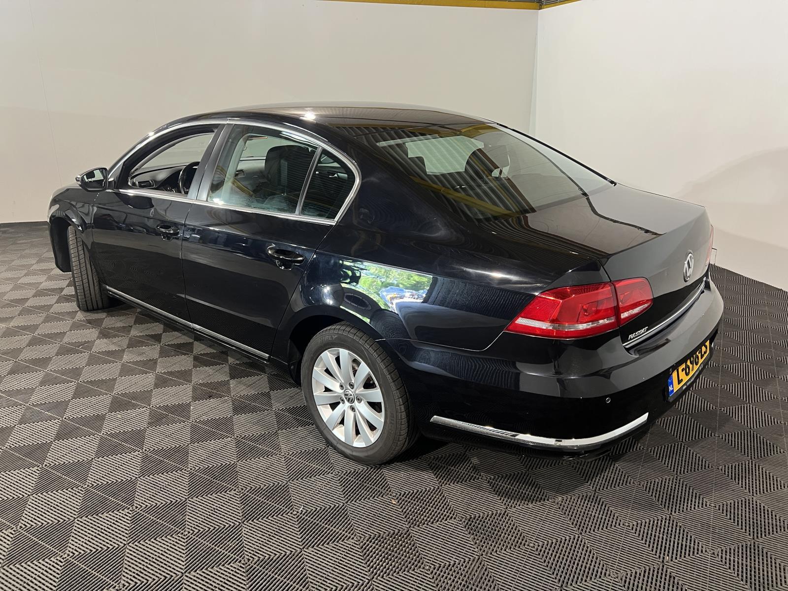 Volkswagen | Passat | 1.4 TSI Highline BlueMotion | 2011 | 237,860 km | L696LS | No rating