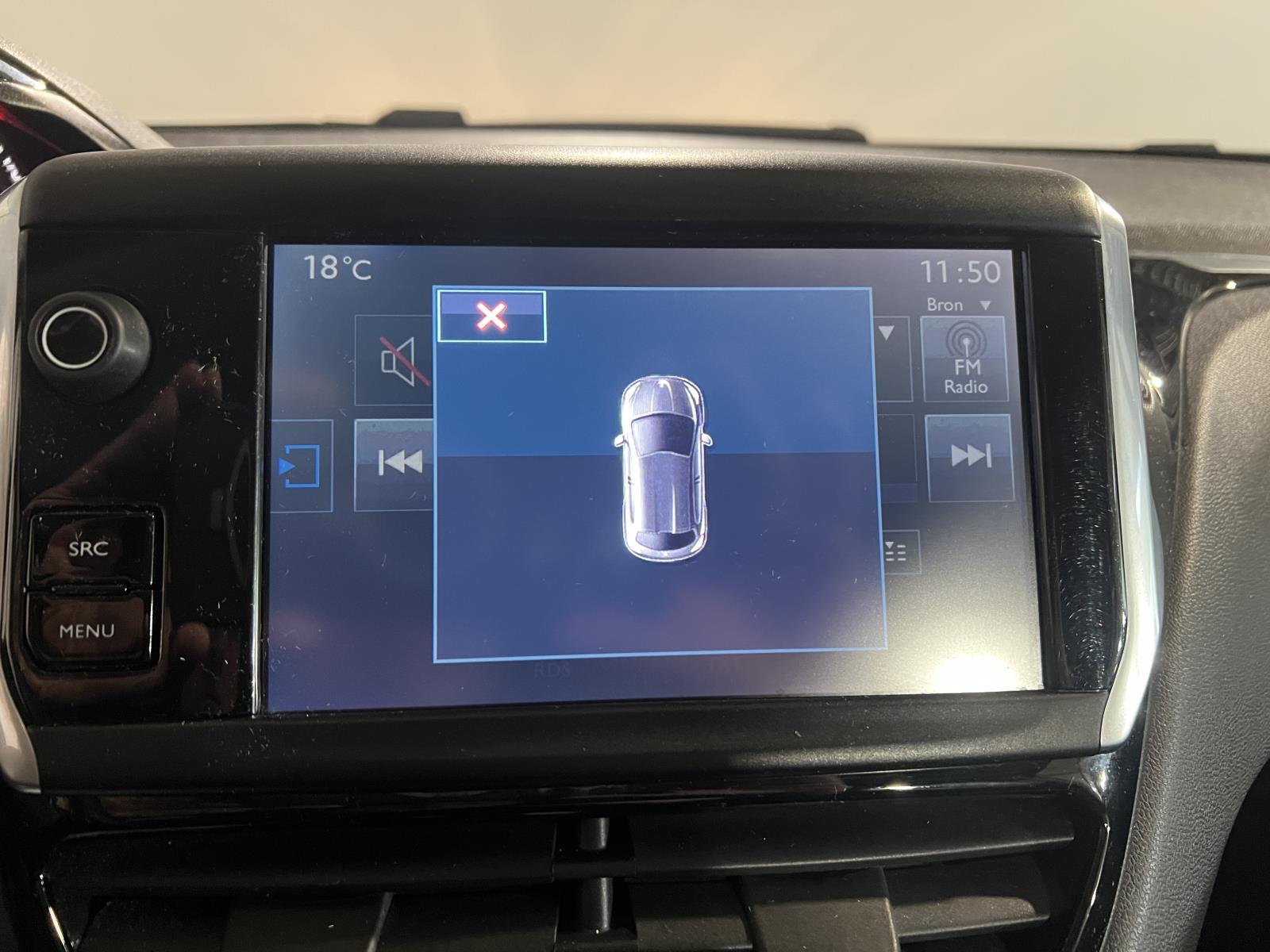 Peugeot | 208 | 1.2 VTi Allure | 2015 | 146,433 km | JV227N | No rating