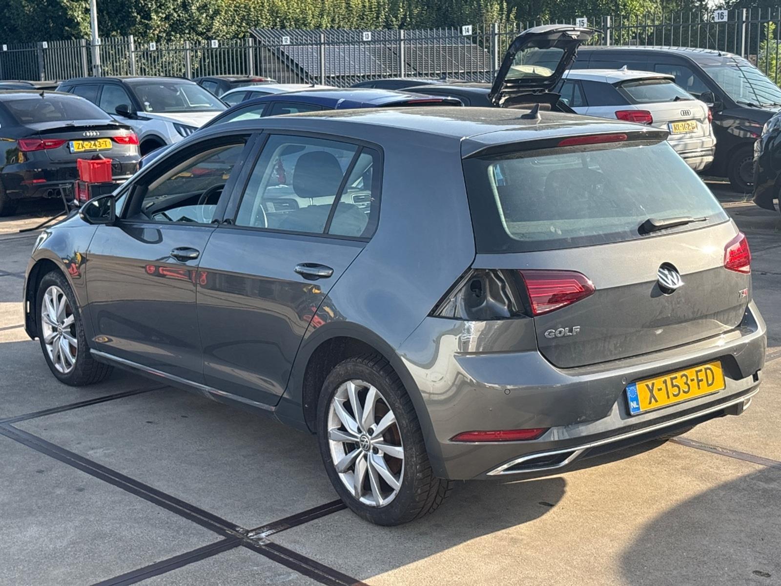 Volkswagen Golf 1.4 TSI Highline Business R | 2017 | 18.750 km | Automaat | X153FD | NAP: Geen oordeel