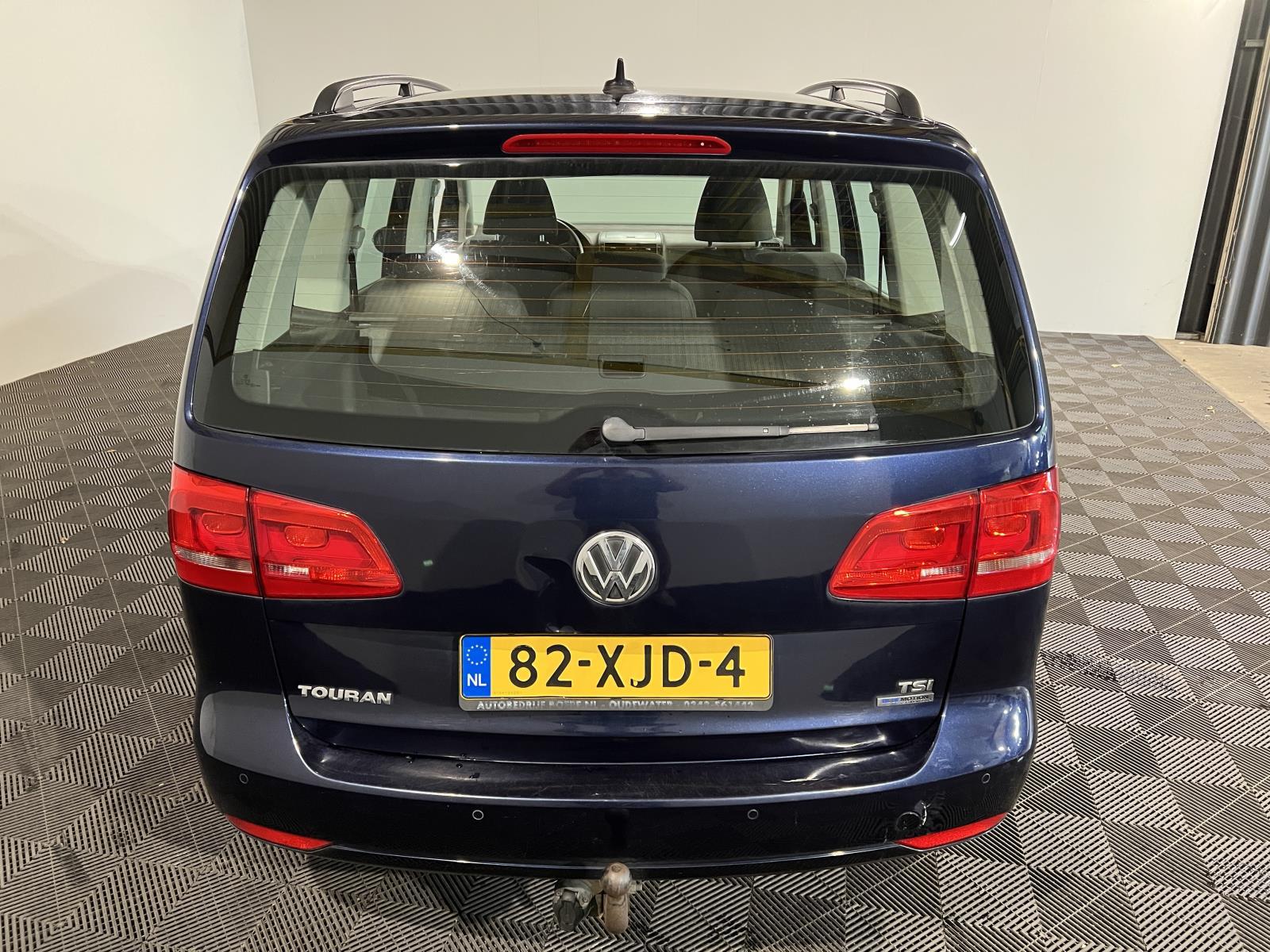 Volkswagen | Touran | 1.2 TSI Trendline BlueMotion | 2012 | 276.000 km | 82XJD4 | Logisch