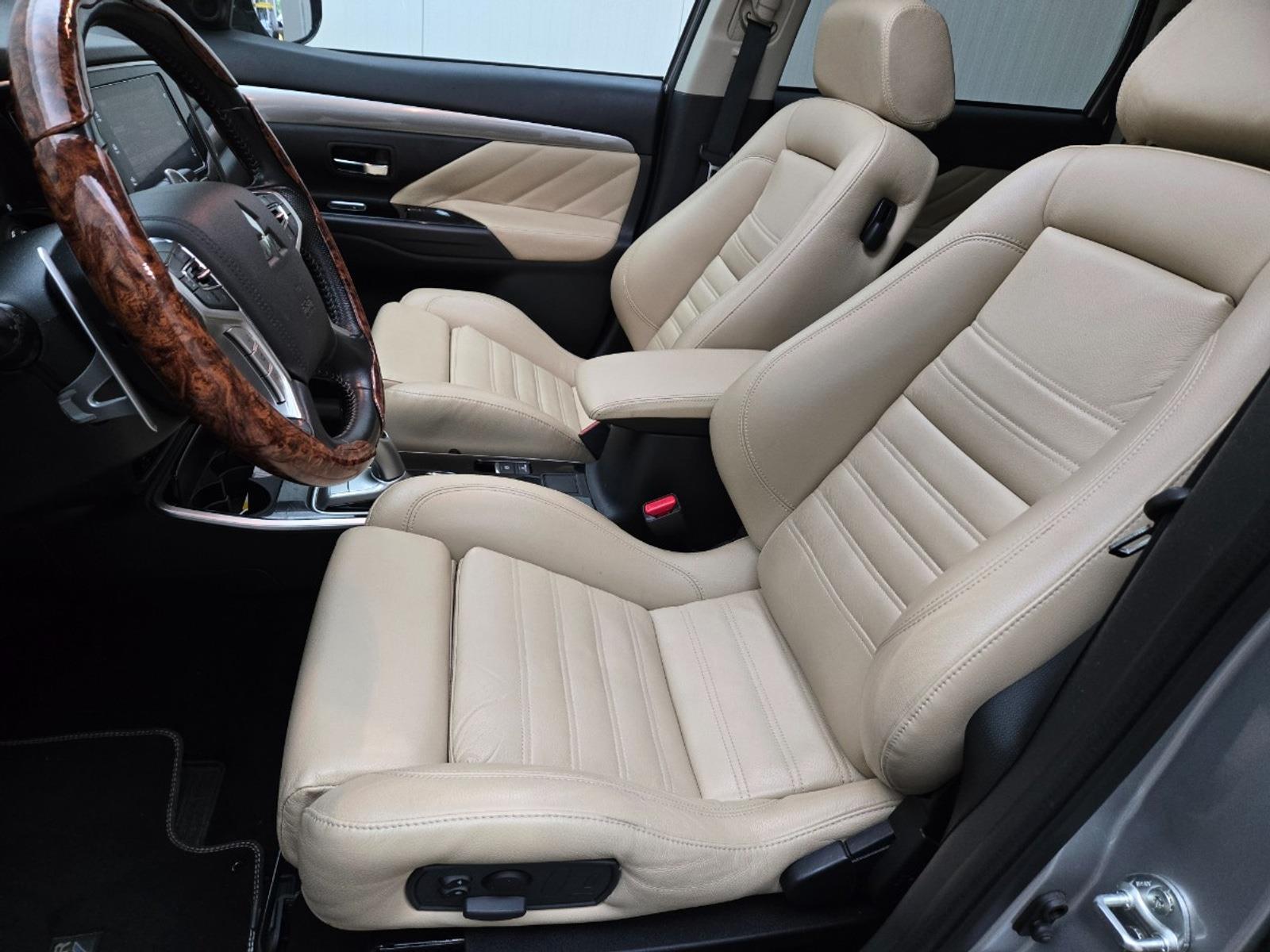 Mitsubishi Outlander 2.4 PHEV Pure | 2019 | 143,793 km | Automatic | XG633V | NAP: Reasonable