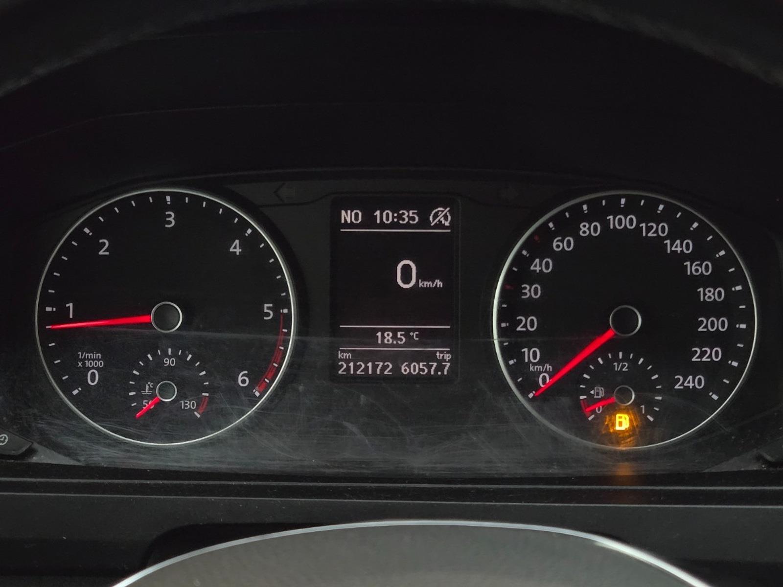Volkswagen Transporter 2.0 TDI L1H1 Highline | 2019 | 212,172 km | Automatic | VDB63Z | NAP: Makes sense