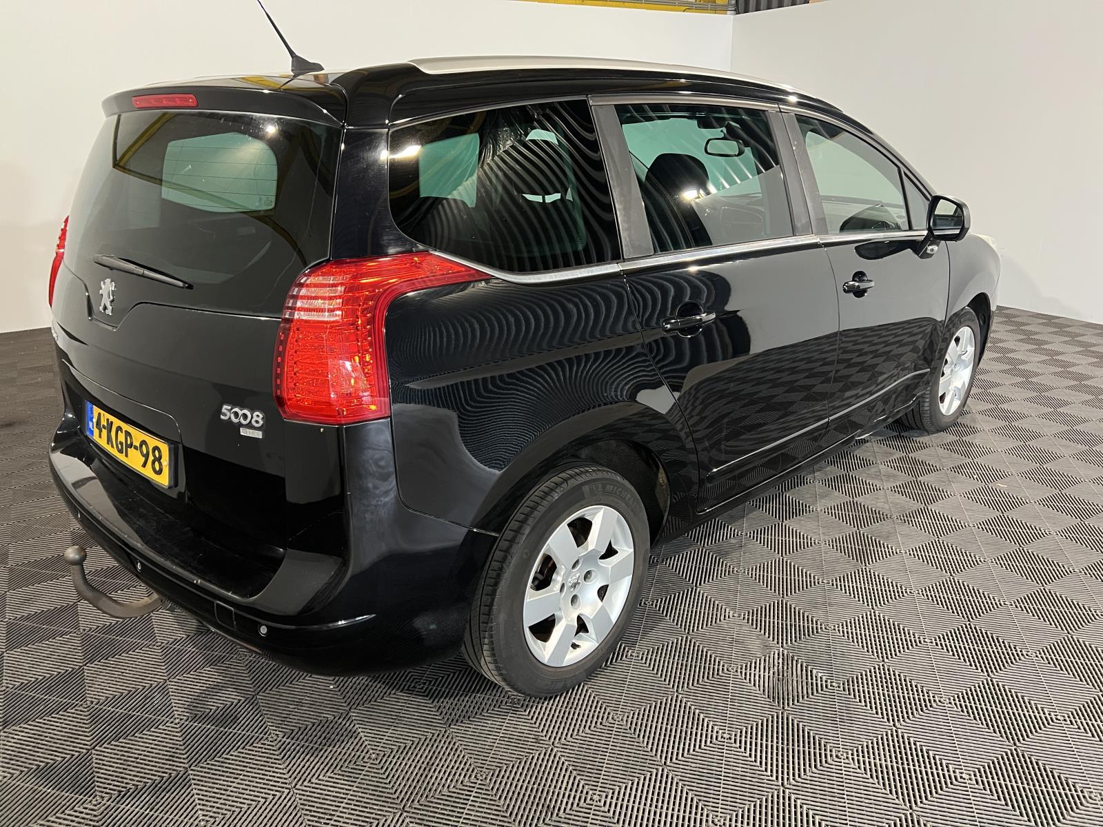 Peugeot | 5008 | 1.6 e-HDi Style 5p. | 2013 | 277.209 km | 4KGP98 | Logisch