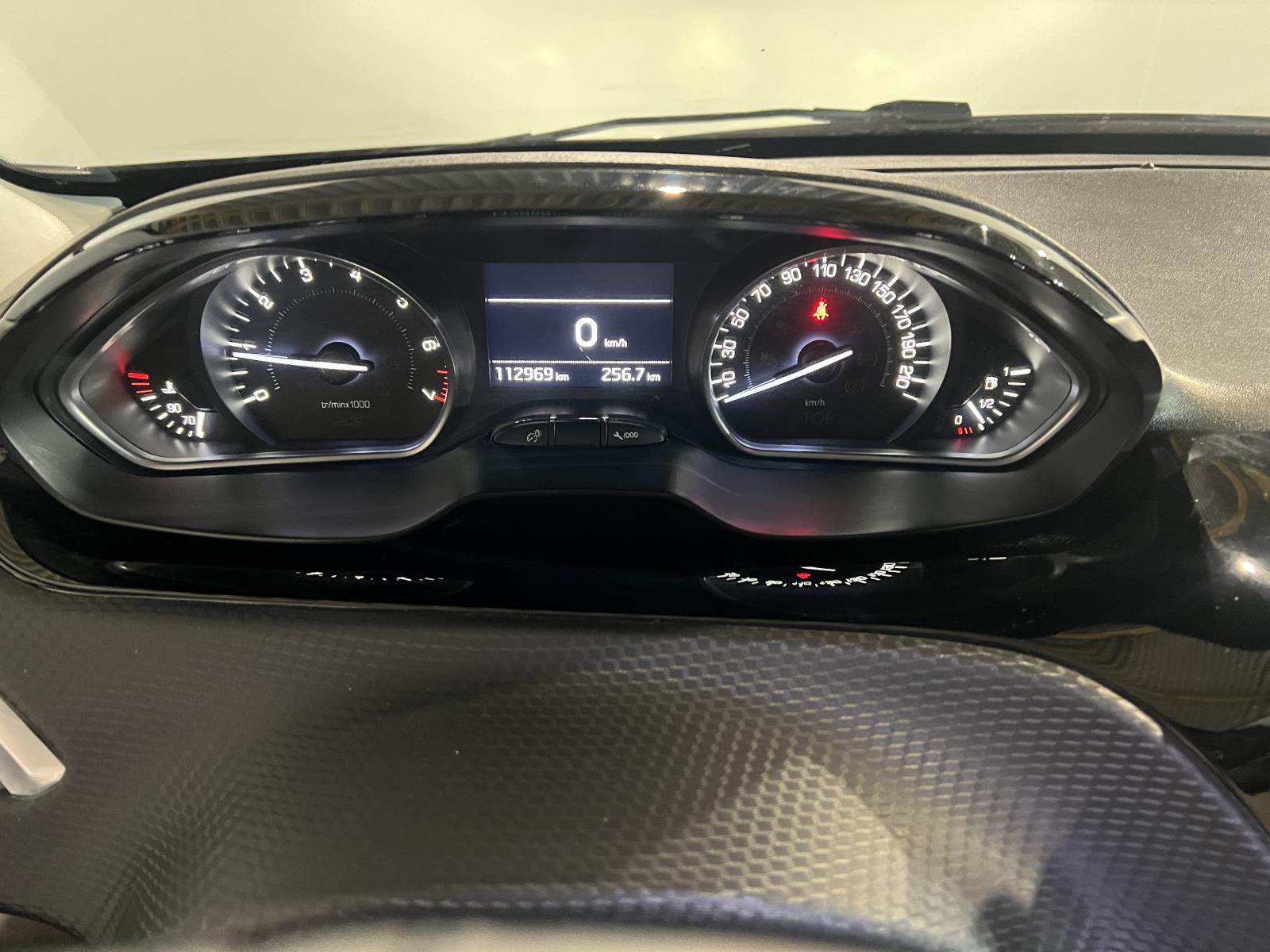 Peugeot | 208 | 1.2 PureTech GT-line | 2017 | 112,969 km | RH701X | Logical
