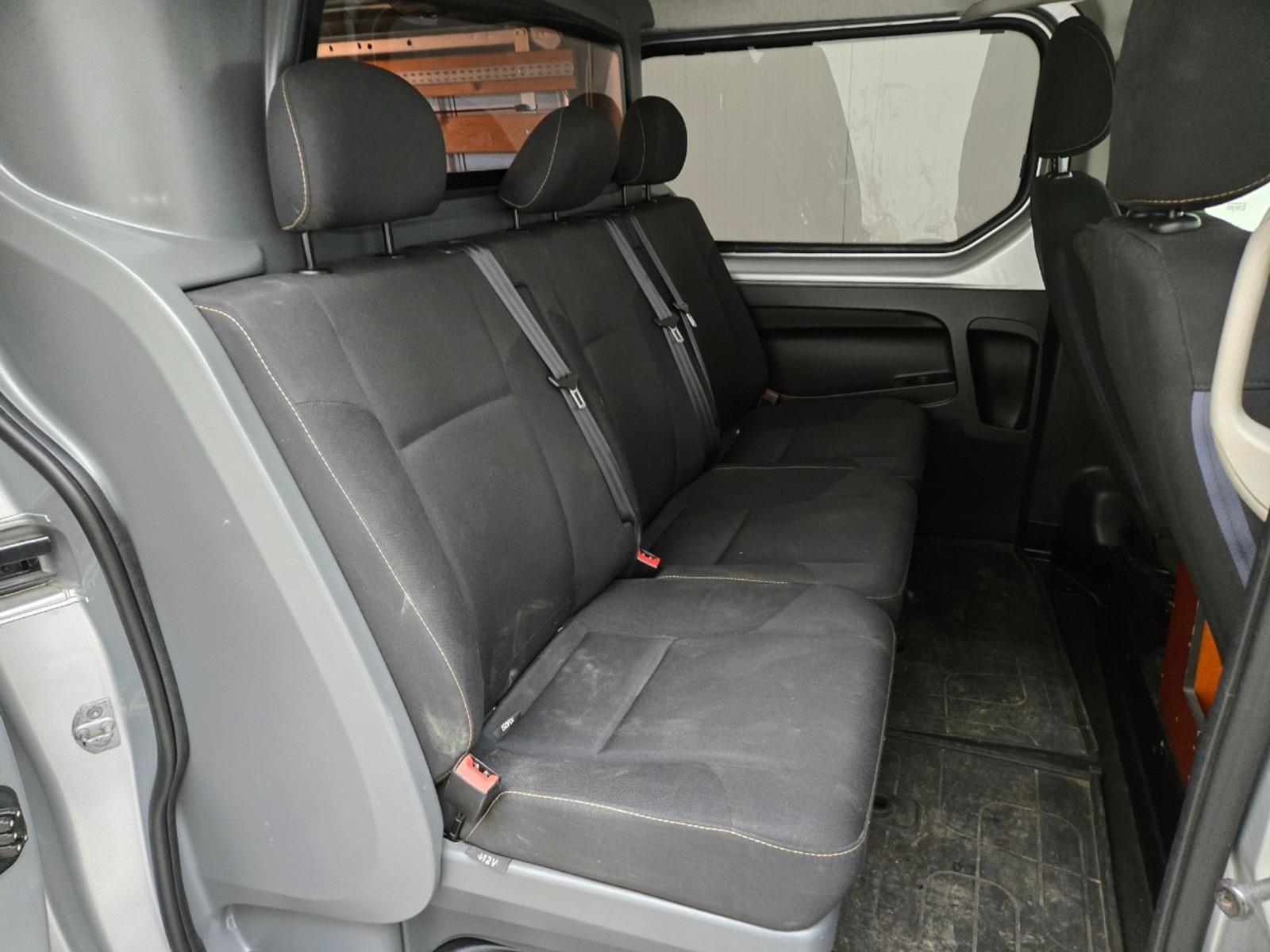 Renault Trafic 1.6 dCi T29 L2H1 DC Generic | 2016 | 141,233 km | V16DFD | NAP: No rating