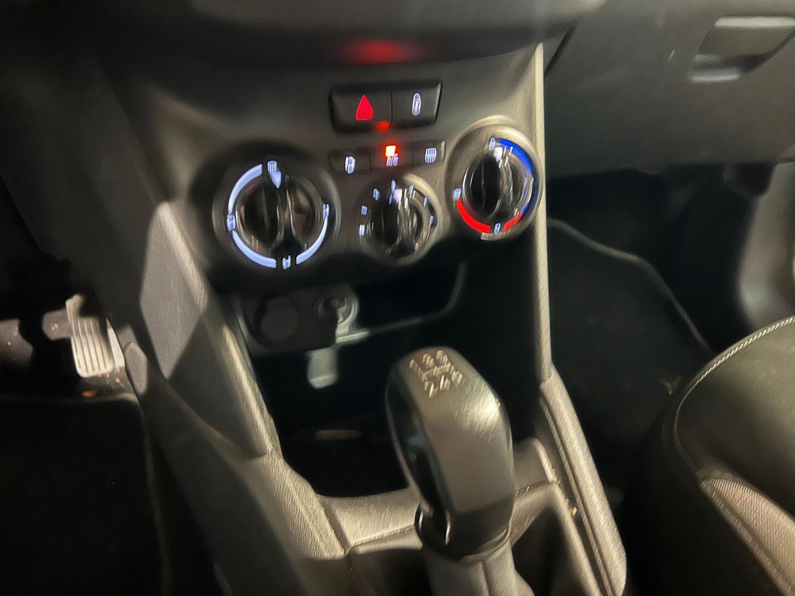 Peugeot | 208 | 1.0 PureTech LIKE | 2015 | 91.234 km | ZK160N | Geen oordeel