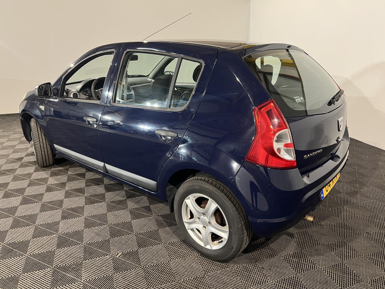 Dacia | Sandero | 1.2 Aniversare Bi-Fuel | 2012 | 193,099 km | 04XTX1 | Logical