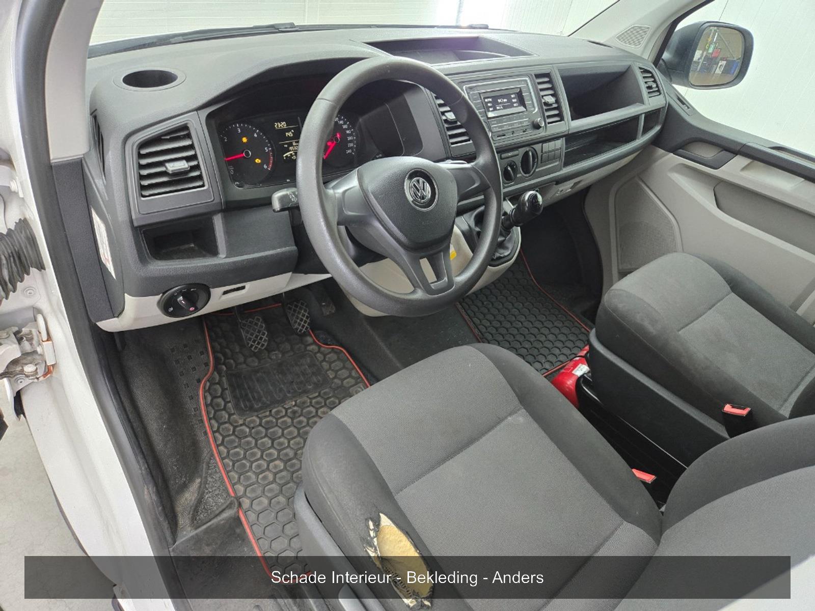 Volkswagen Transporter 2.0 TDI L1H1 Economy | 2017 | 195,324 km | V821HG | NAP: Logical