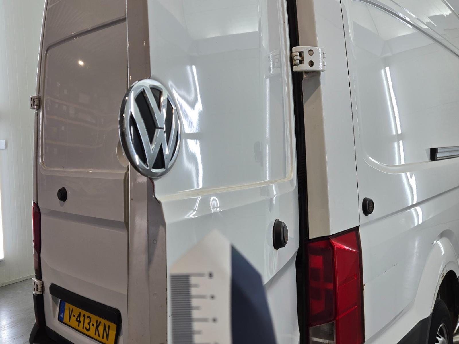 Volkswagen Crafter 35 2.0 TDI L4H3 Highline | 2018 | 272.440 km | V413KN | NAP: Logisch
