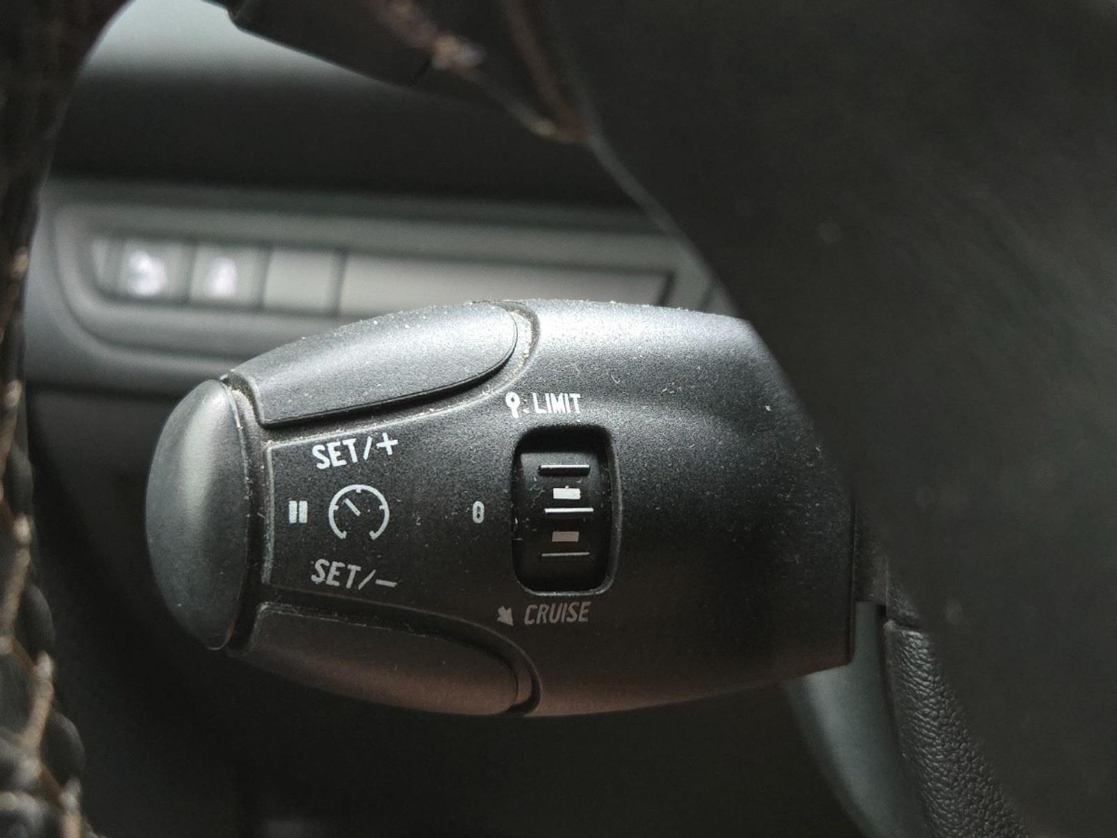 Peugeot 208 1.2 PureTech Blue Lion | 2016 | 160,590 km | NF647F | NAP: Makes sense