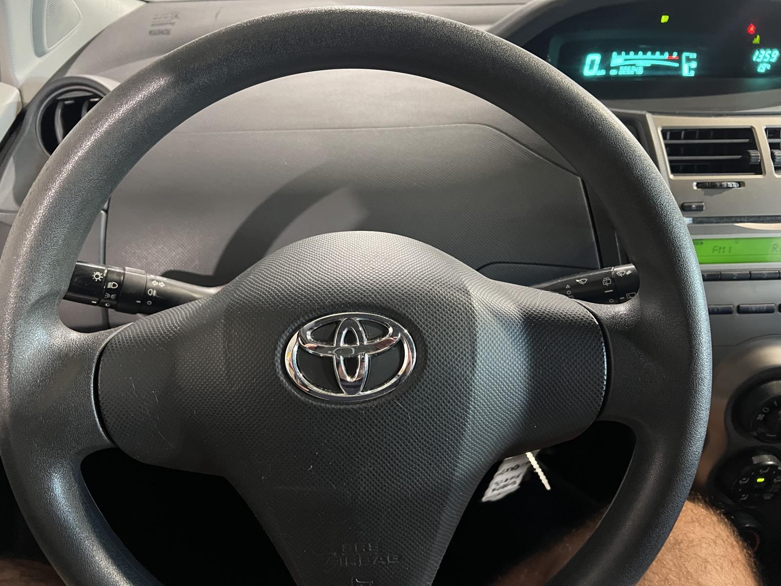 Toyota | Yaris | 1.3 VVTi Comfort | 2011 | 326.246 km | 61RKX7 | Logisch