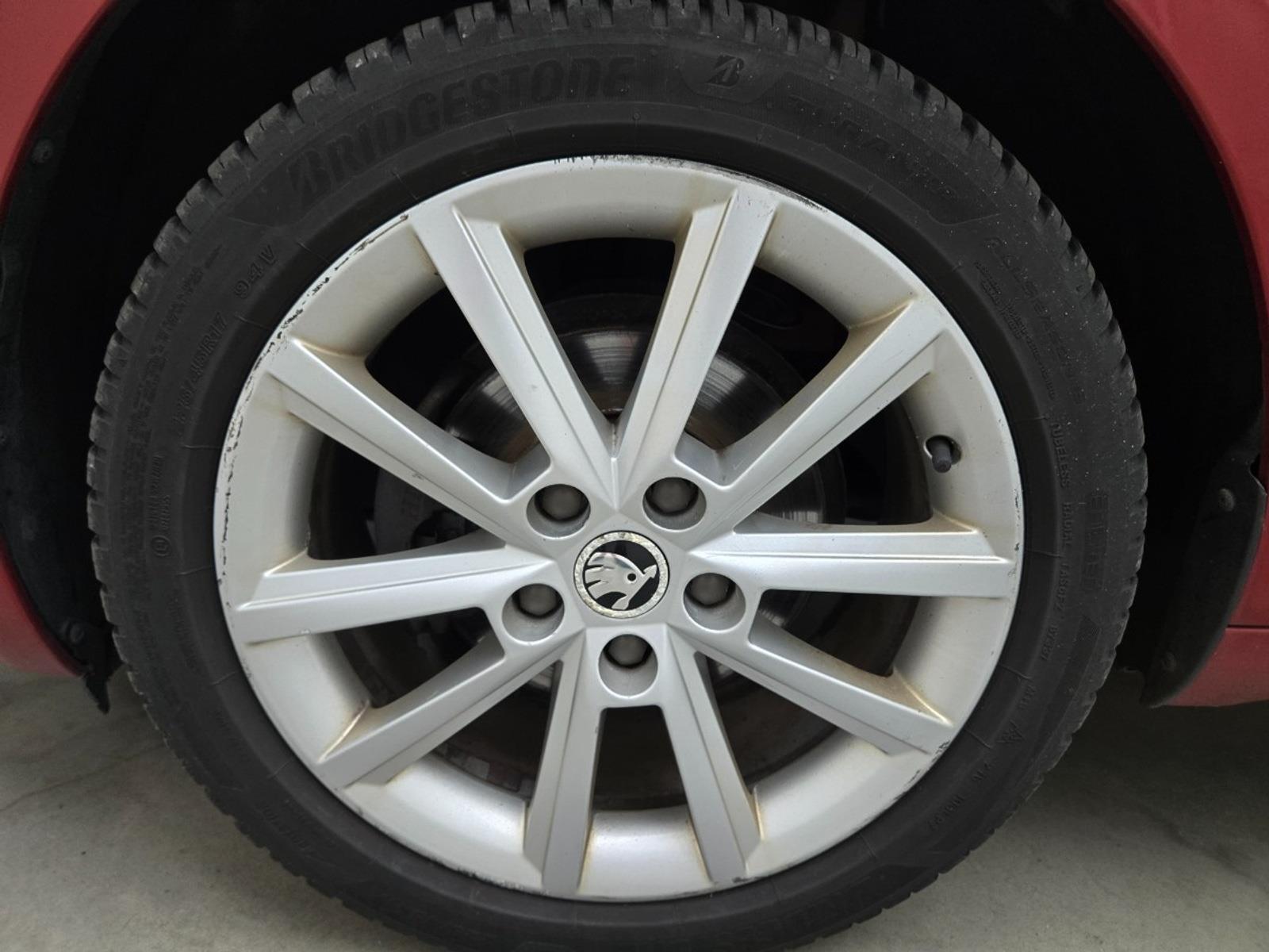 Skoda Octavia Combi 1.6 TDI Elegance Businessline Station Wagon | 2014 | 282,705 km | Automatic | 5XDG13 | NAP: Makes sense