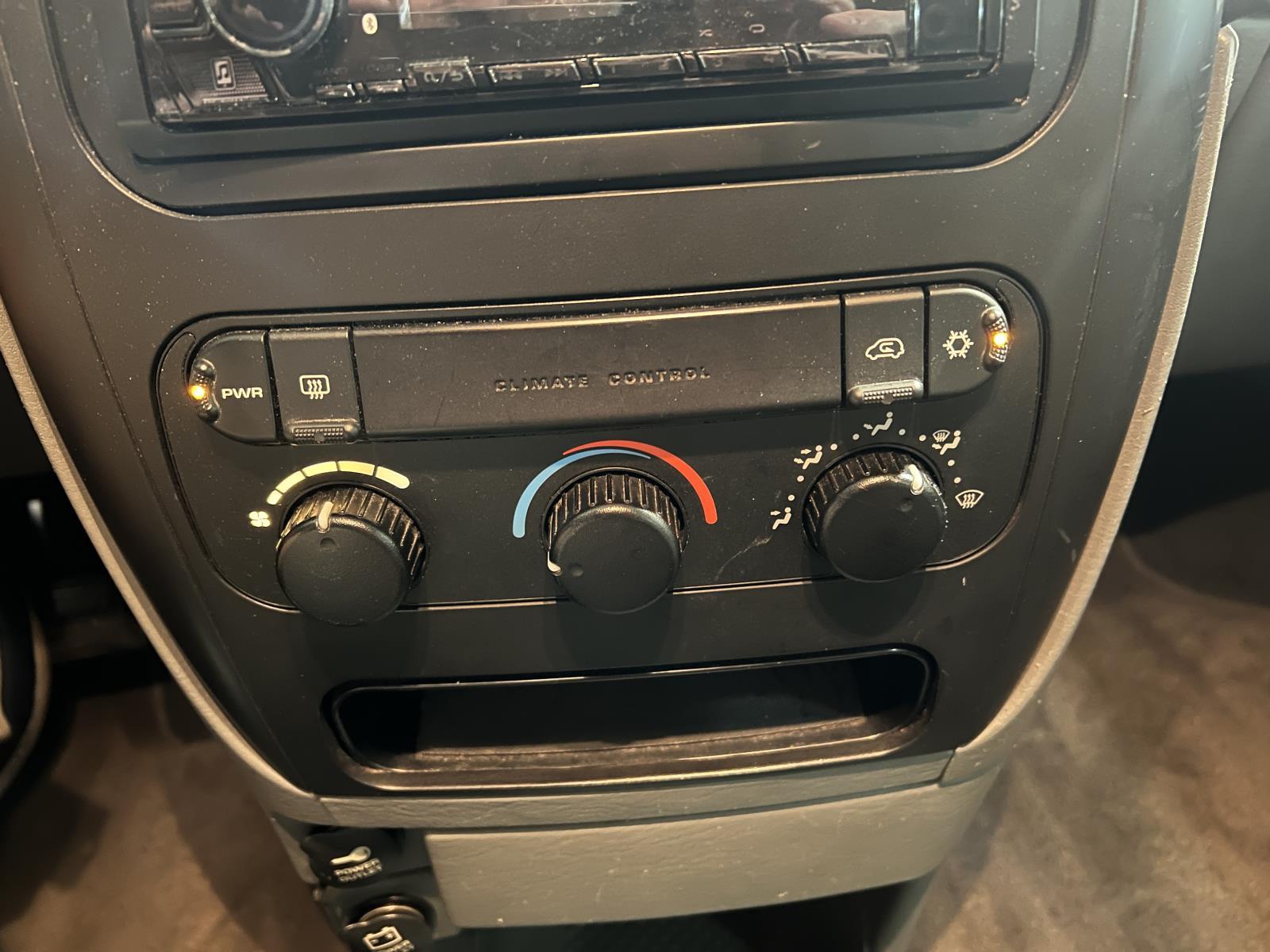 Chrysler | Grand Voyager | 3.3i V6 Business Edition | 2007 | 278.830 km | 84XDJN | Onlogisch