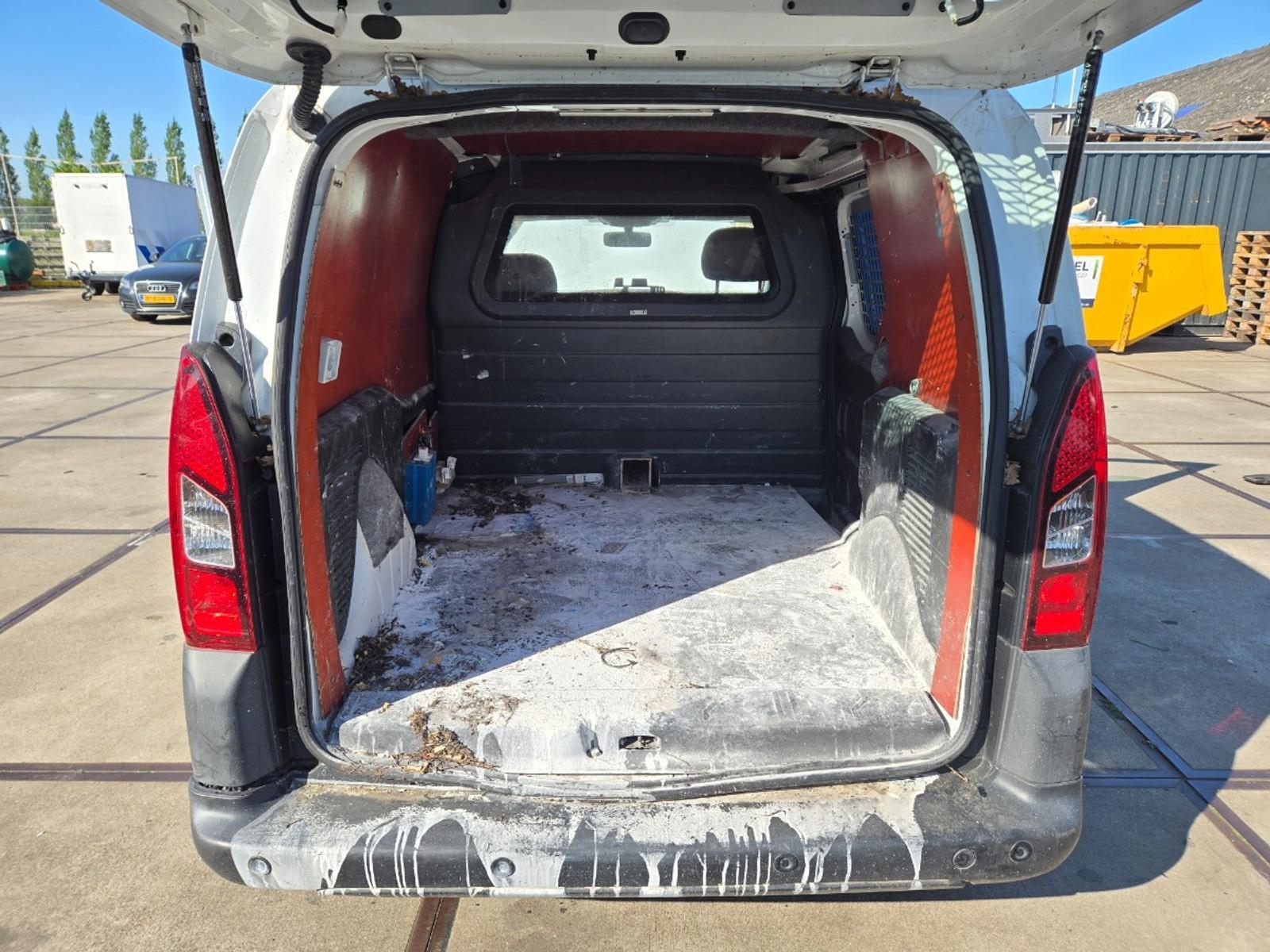 Peugeot Partner 120 1.6 BlueHDi 100 L1 Première | 2016 | 135.627 km | VX170V | NAP: Logisch
