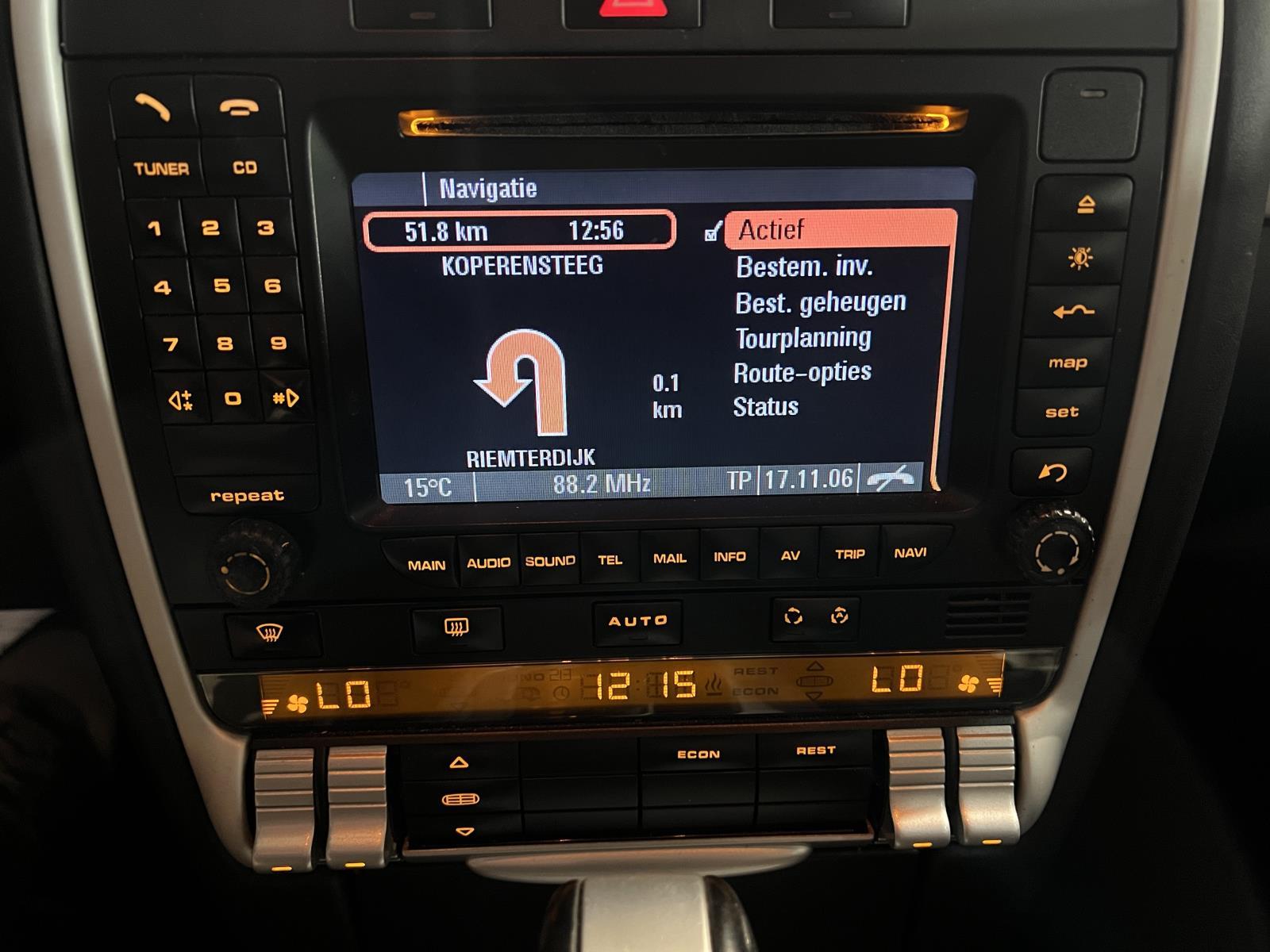 Porsche | Cayenne | 3.2 | 2004 | 206.850 km | 75PSVN | Logisch