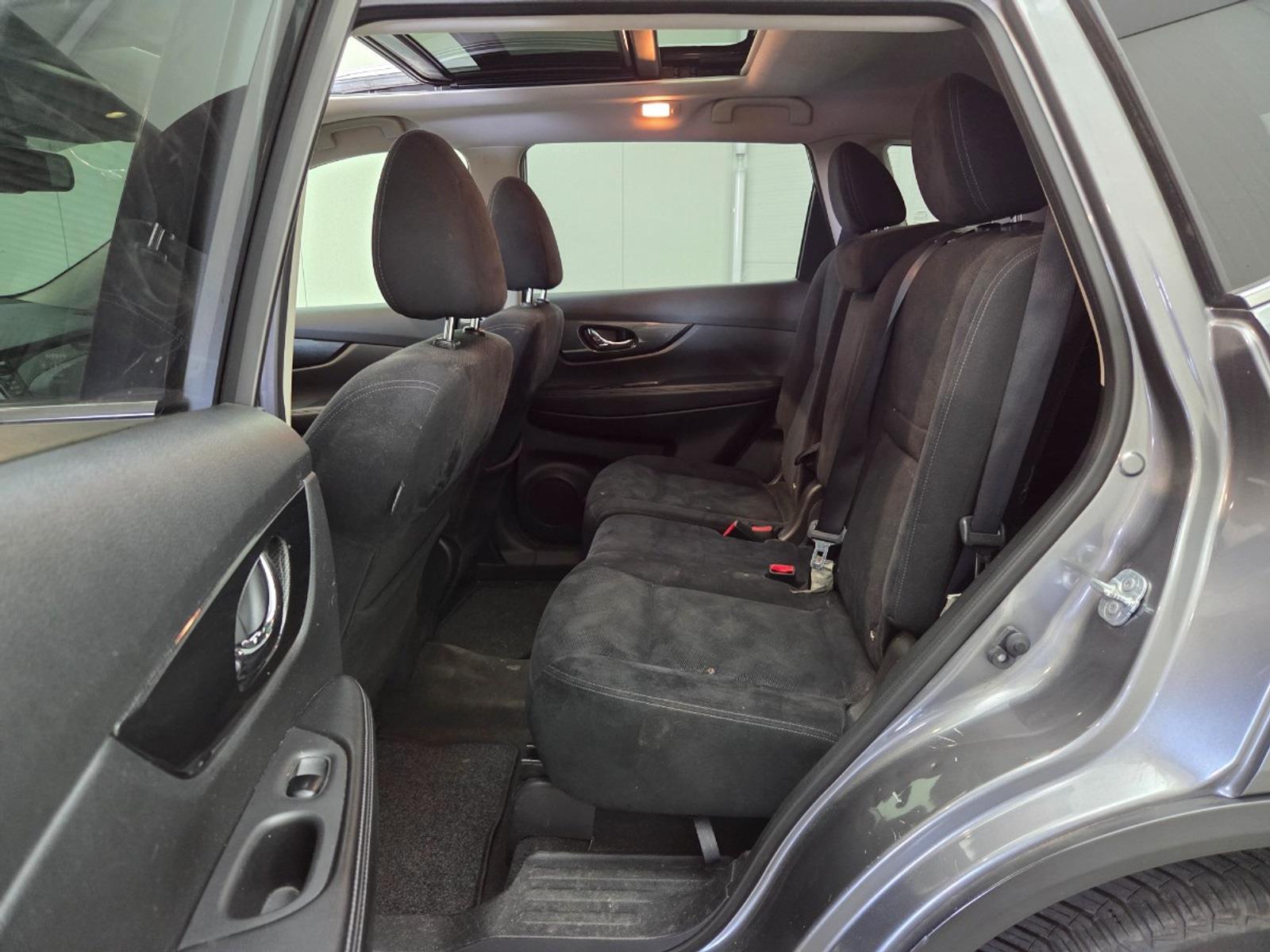 Nissan X-Trail 1.6 DIG-T Connect Edition 7-seater | 2015 | 209,797 km | ZP768F | NAP: No rating