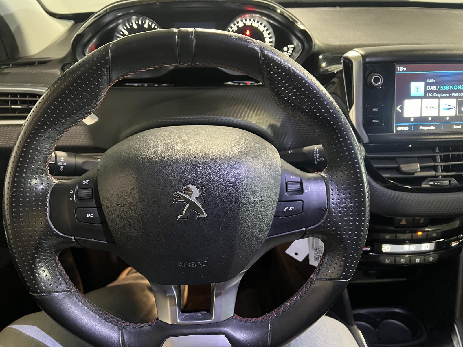 Peugeot | 208 | 1.2 PureTech GT-line | 2017 | 112,969 km | RH701X | Logical
