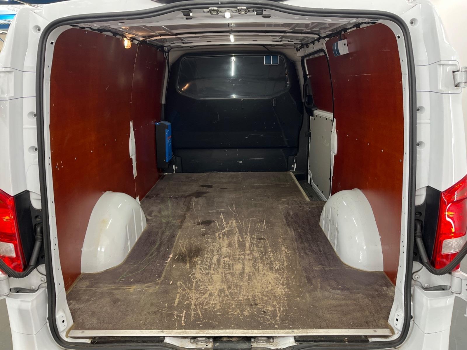 Mercedes-Benz Vito 114 CDI Extra Lang | 2023 | 221.889 km | Automaat | VTD86H | NAP: Logisch