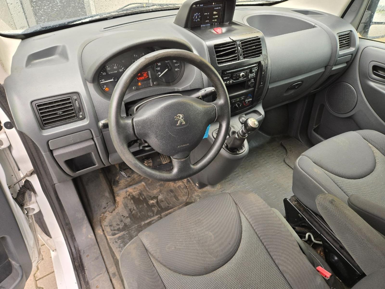Peugeot Expert 229 2.0 HDI L2H1 Navteq 2 | 2015 | 282.311 km | VP181X | NAP: Logisch
