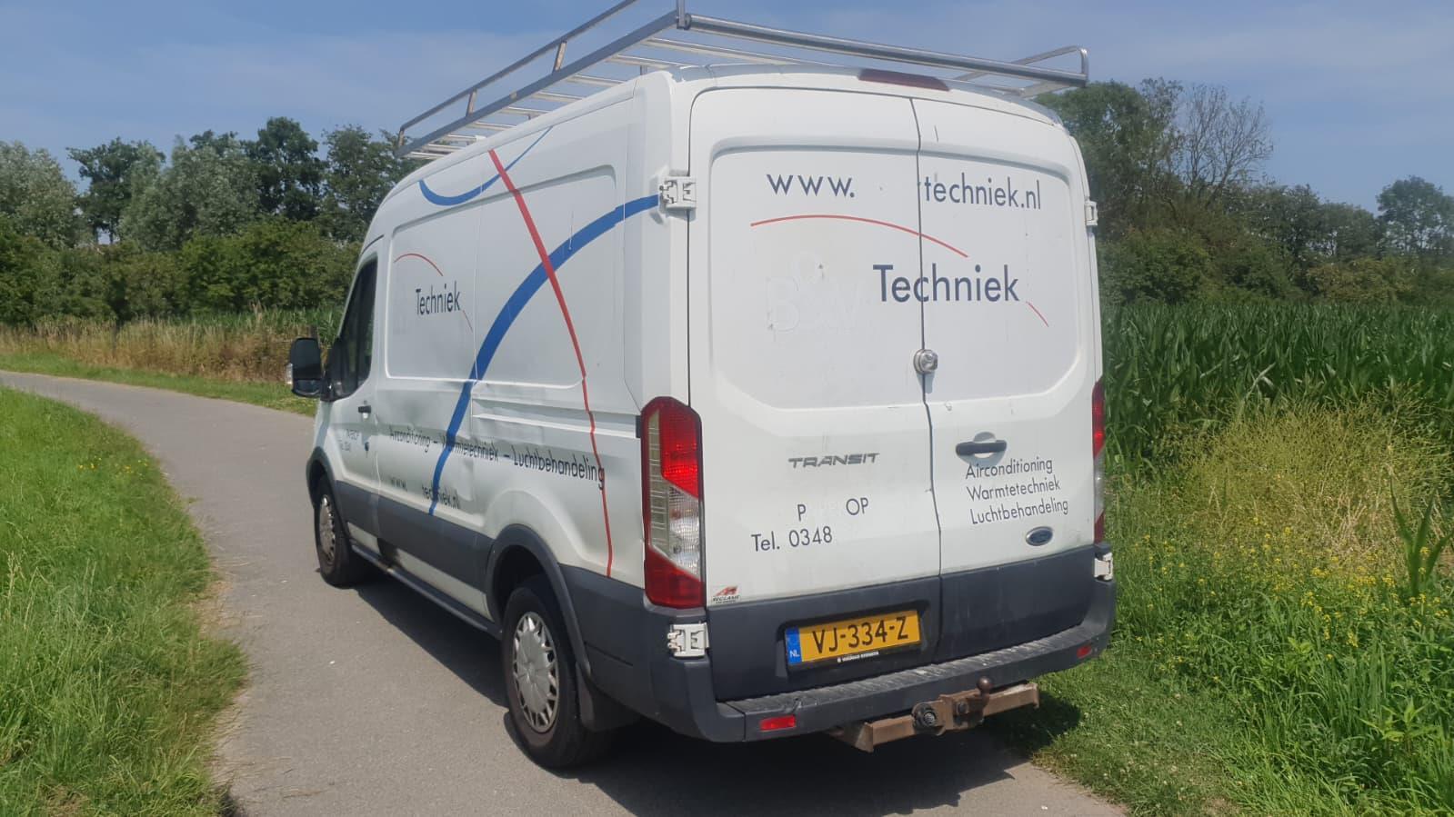 Ford | Transit | 330 2.2 TDCI L2H3 Ambiente | 2014 | 324,795 km | VJ334Z | Logical