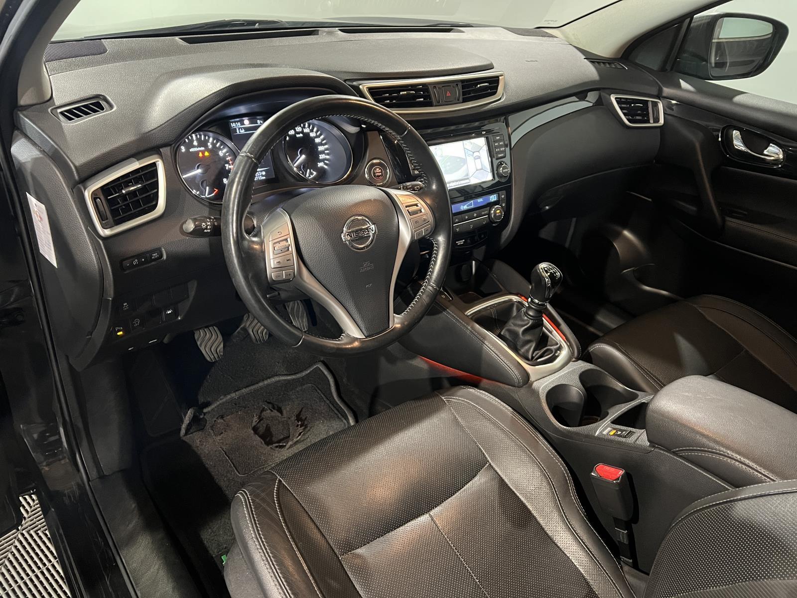 Nissan | Qashqai | 1.2 Premier Edition | 2014 | 90.715 km | J048BR | Geen oordeel