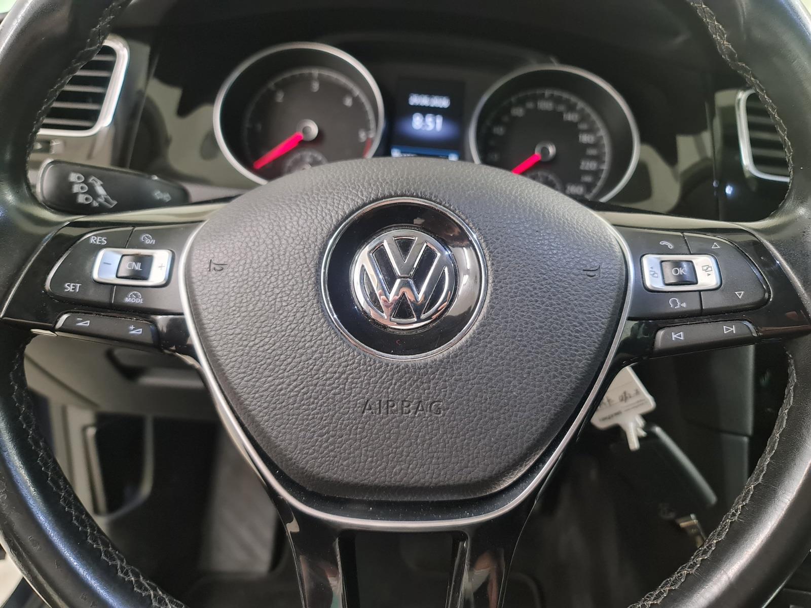 Volkswagen Golf 1.6 TDI Connected Series | 2016 | 331.859 km | Automaat | KT071X | NAP: Logisch