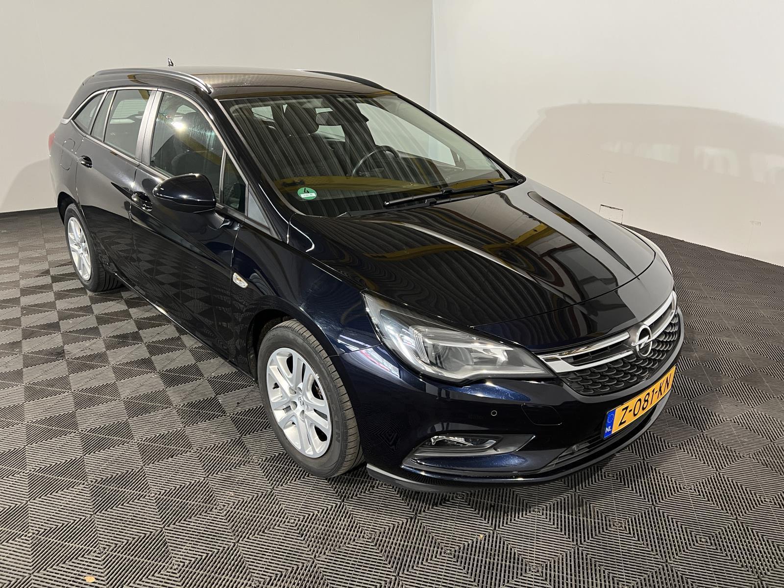 Opel | Astra Sports Tourer | 1.0 Turbo Business+ | 2019 | 136.959 km | Z081KN | Geen oordeel