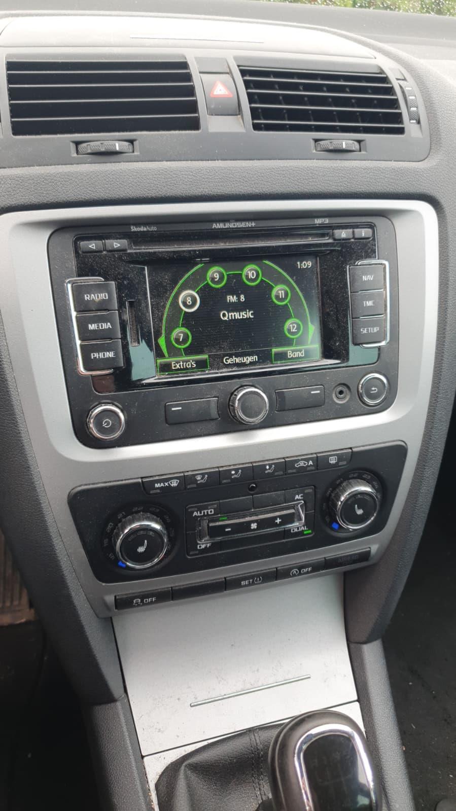 Skoda | Octavia Combi | 1.6 TDI Greentech Arctic | 2013 | 410.329 km | 80ZRL8 | Logisch