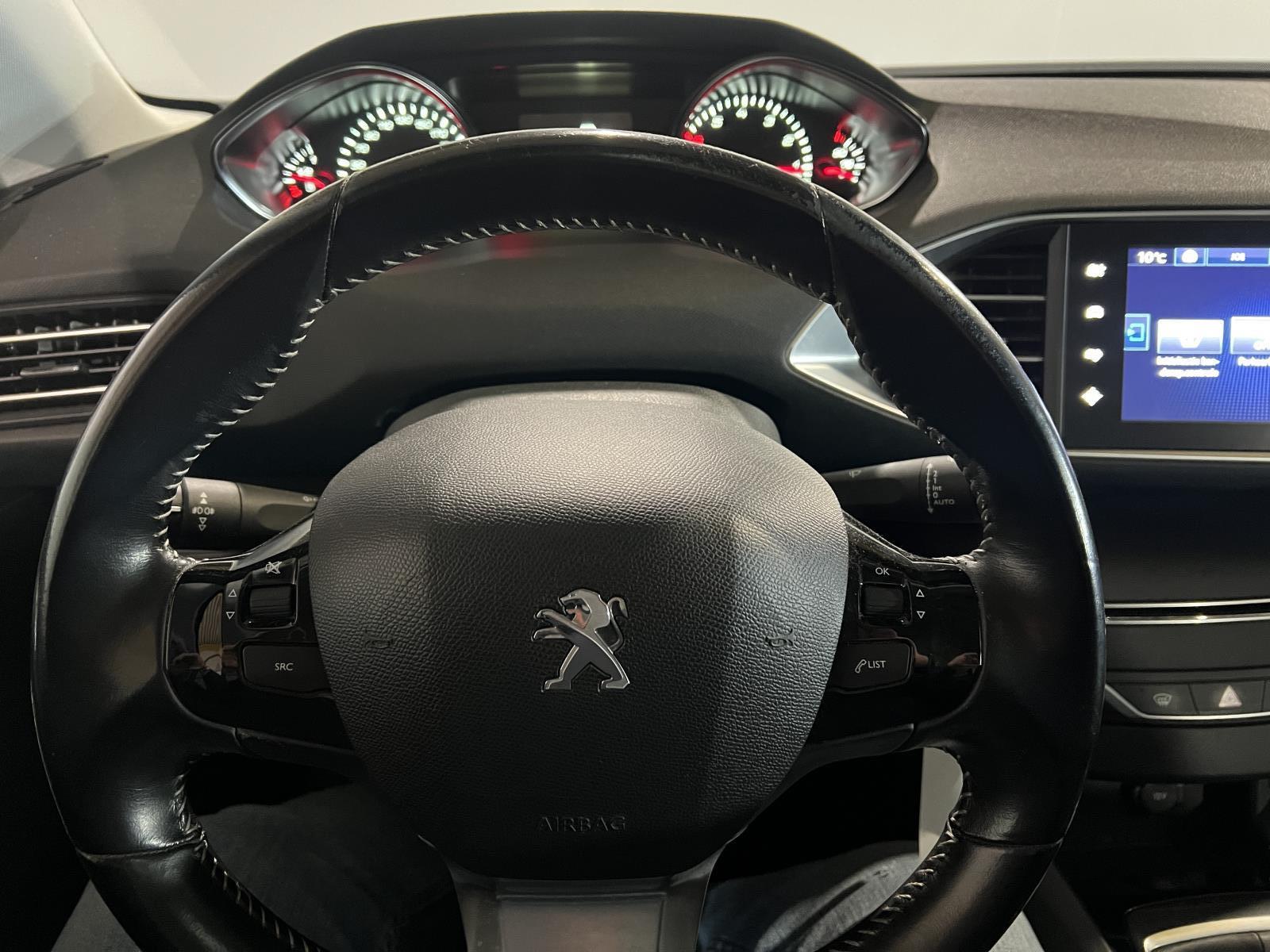 Peugeot | 308 SW | 1.2 PureTech Blue Lease Executive | 2017 | 175.669 km | NB507Z | Logisch