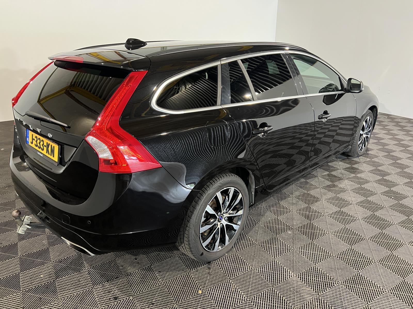 Volvo | V60 | 2.0 D3 Summum | 2017 | 210.963 km | J333KN | Geen oordeel