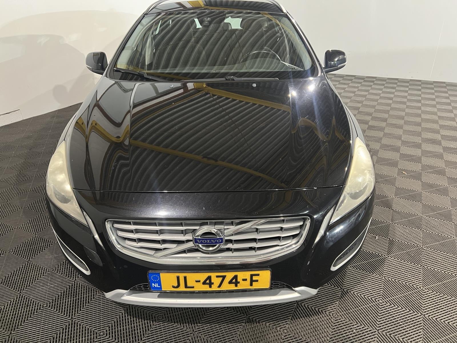 Volvo | V60 | 1.6 DRIVe Momentum | 2012 | 313,585 km | JL474F | No rating