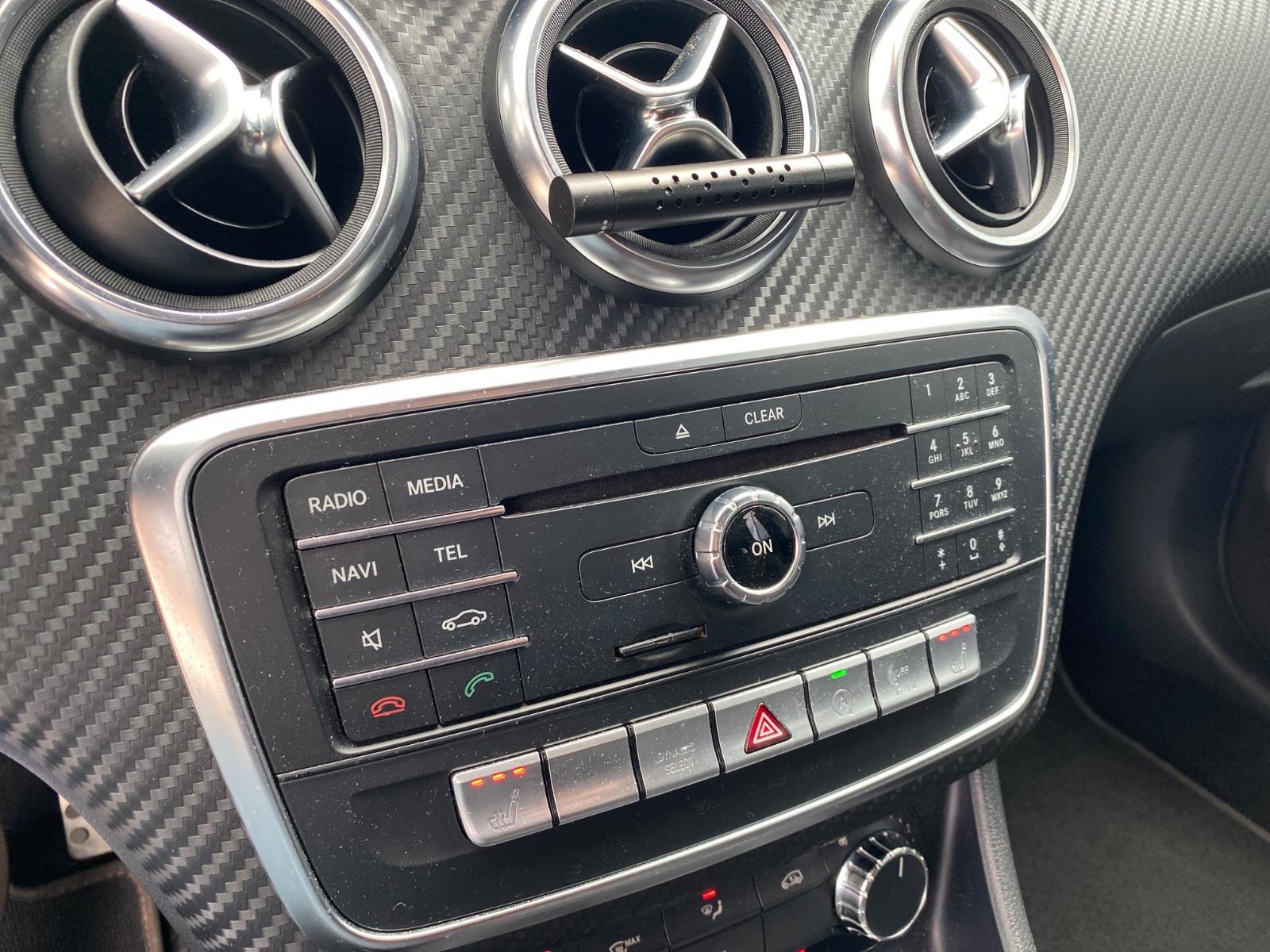 Mercedes-Benz A-klasse 180 Business Solution AMG | 2017 | 186.854 km | Automaat | PL214N | NAP: Logisch