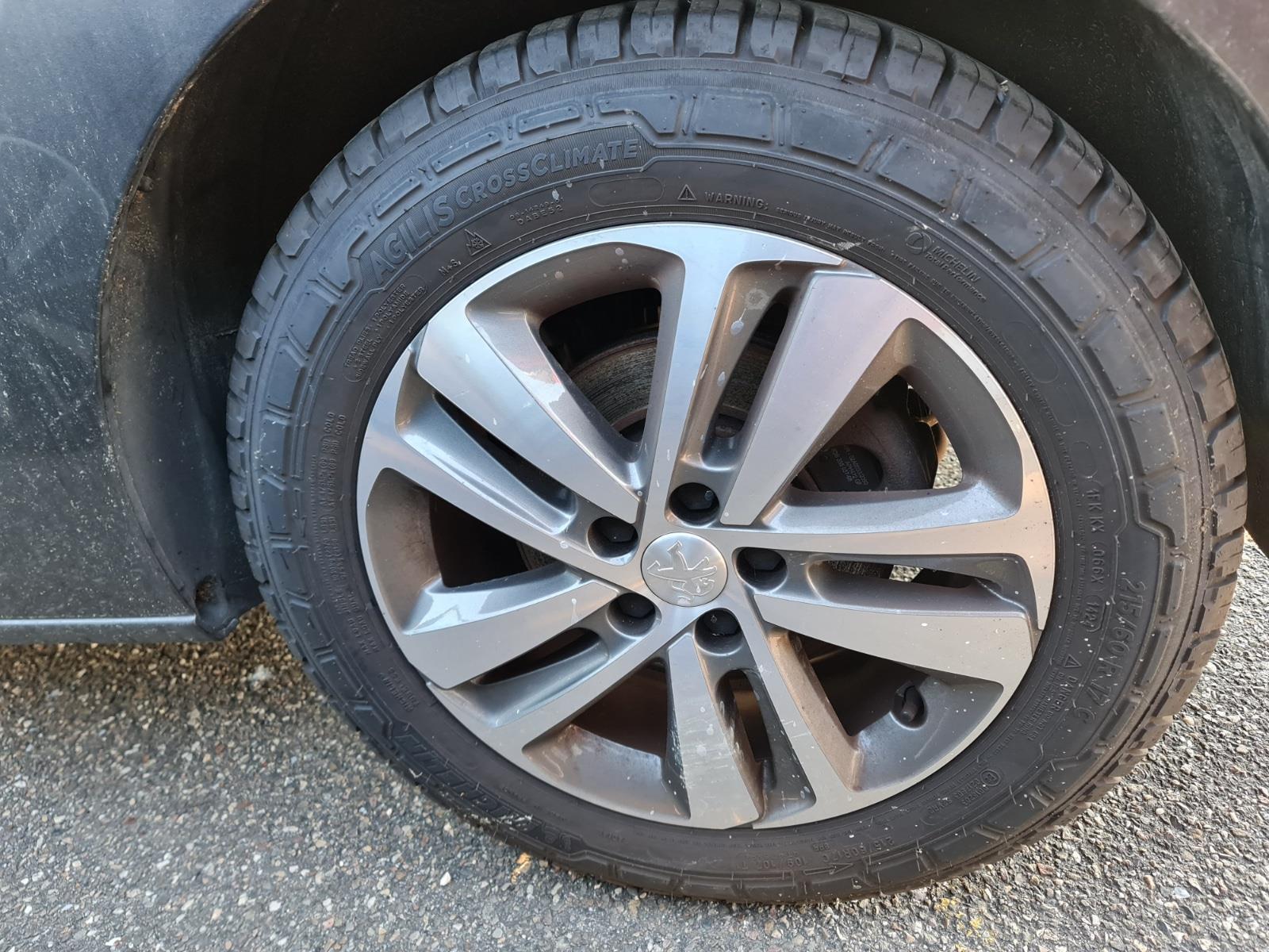 Peugeot Expert 2.0 BlueHDI 120 Standard Asphalt | 2021 | 99.599 km | Automaat | VJL77G | NAP: Logisch