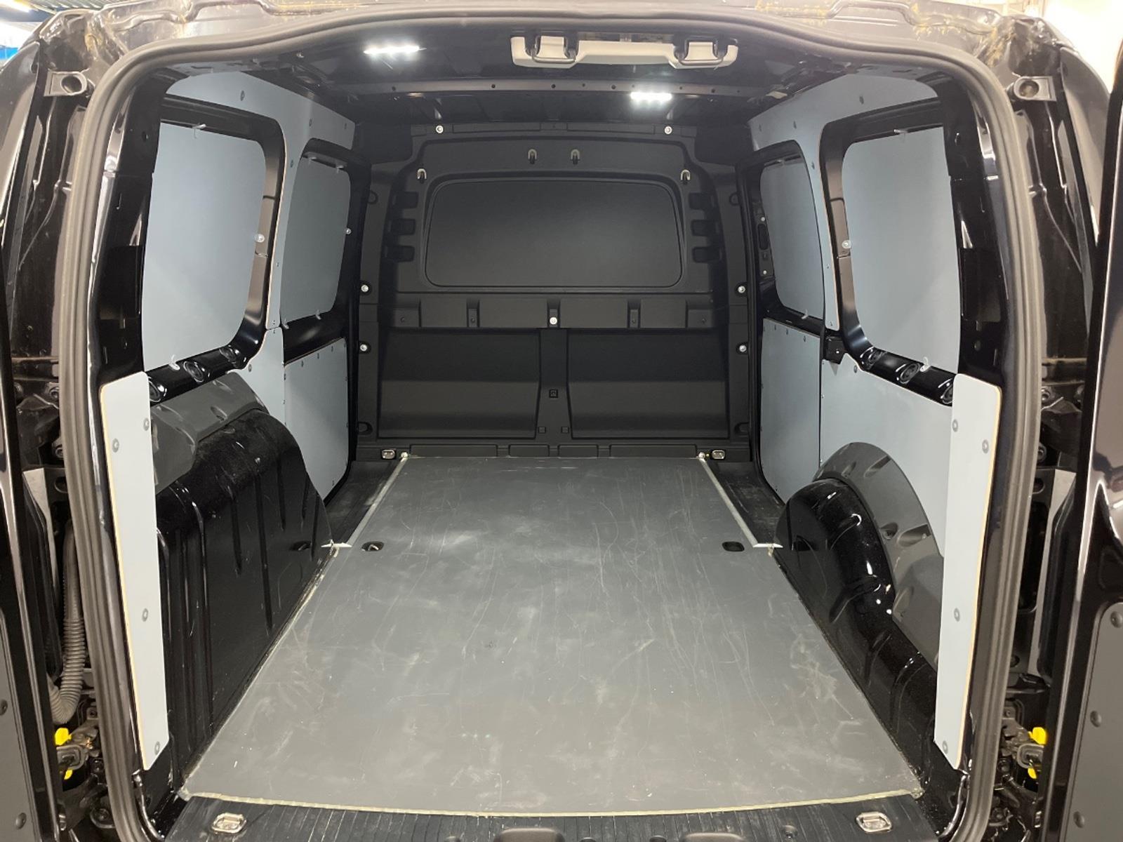 Volkswagen Caddy Cargo Maxi 1.5 TSI Style | 2024 | 63,268 km | Automatic | V59HNV | NAP: Reasonable