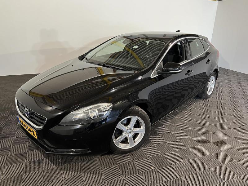 Volvo | V40 | 2.0 D2 Momentum | 2015 | 276,233 km | GG354K | Logical